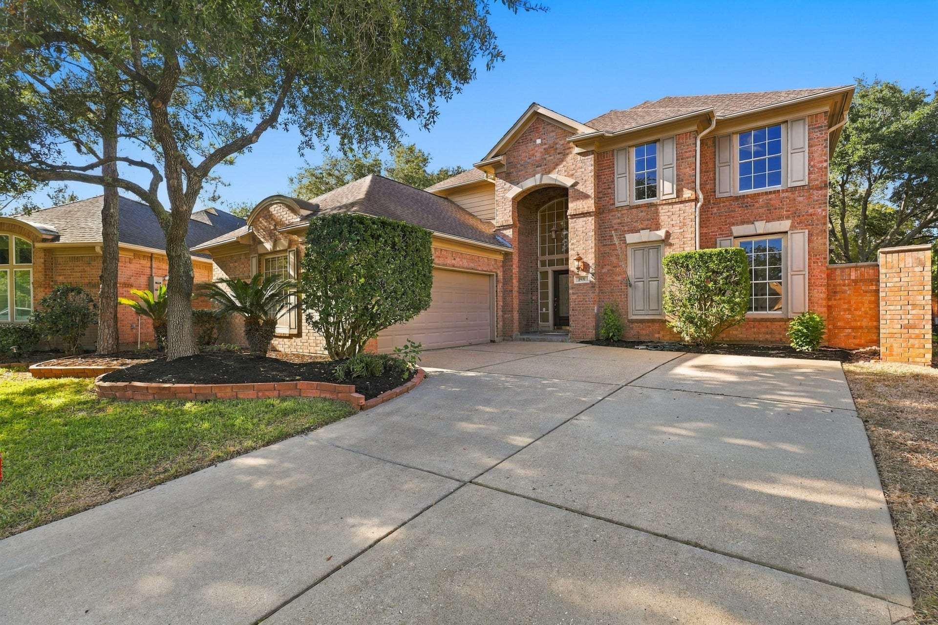 1931 Auburn Trail, Sugar Land, TX 77479 1931 Auburn Trail, Sugar Land, TX 77479