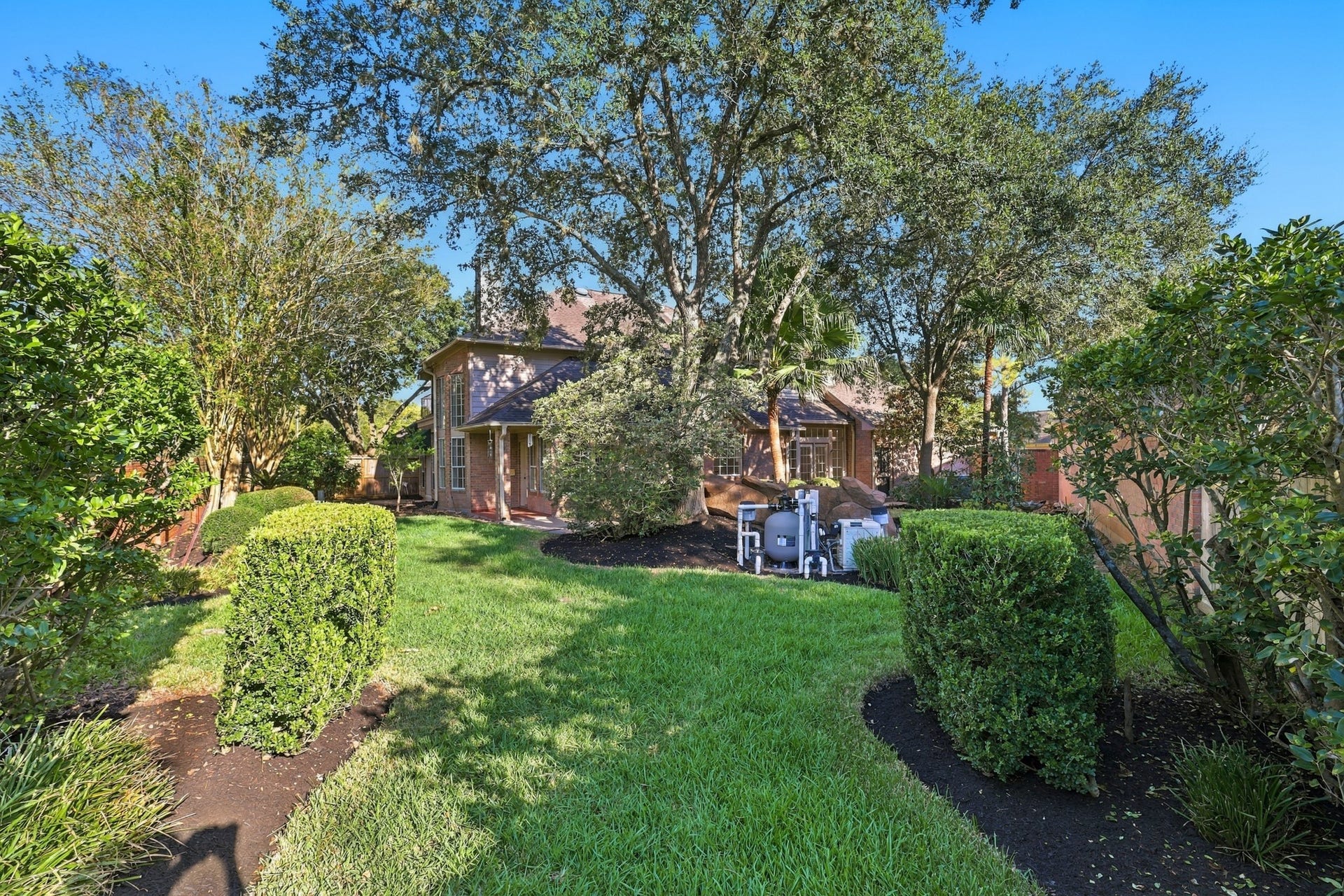 1931 Auburn Trail, Sugar Land, TX 77479 1931 Auburn Trail, Sugar Land, TX 77479