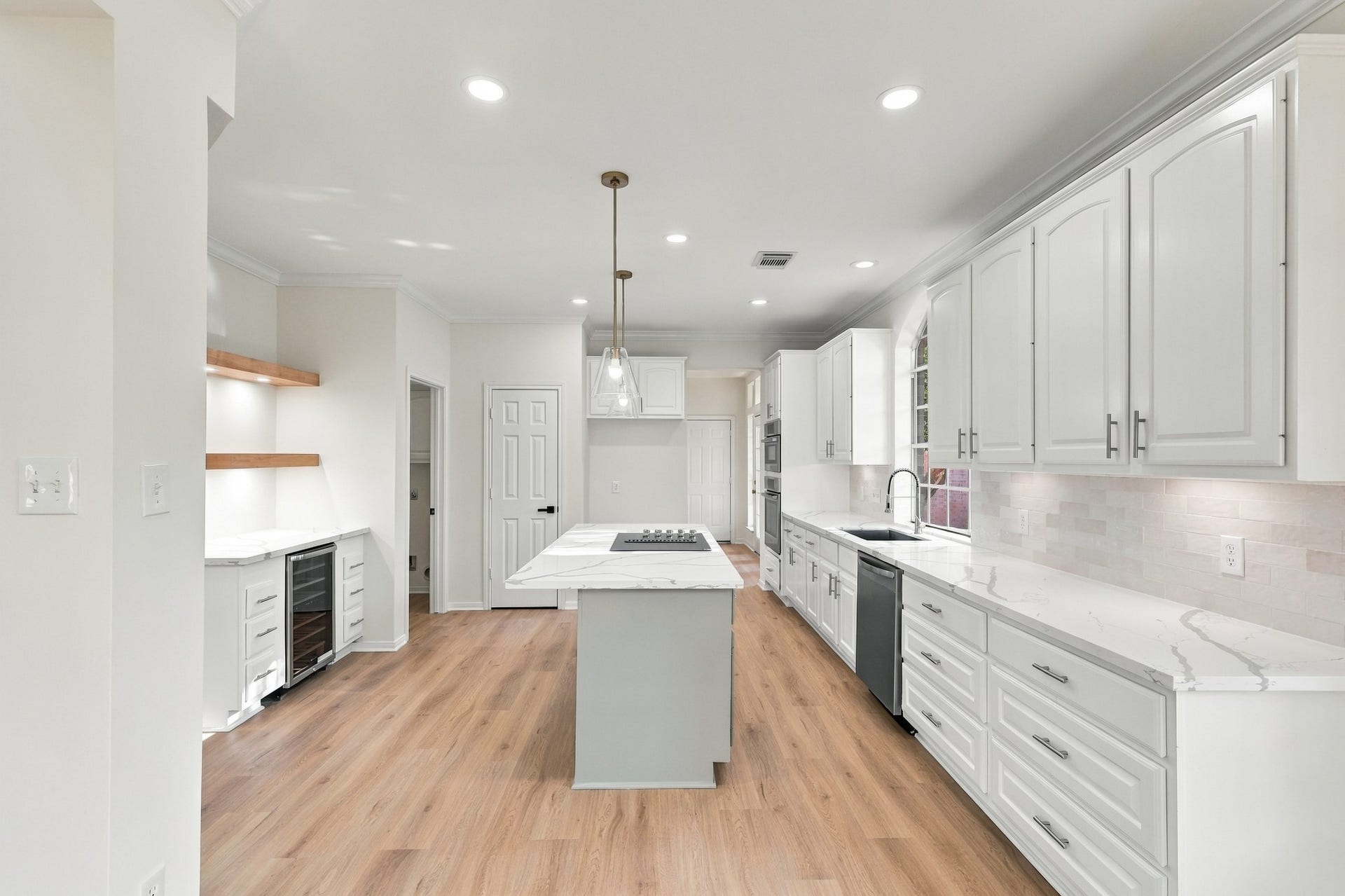 1931 Auburn Trail, Sugar Land, TX 77479 1931 Auburn Trail, Sugar Land, TX 77479