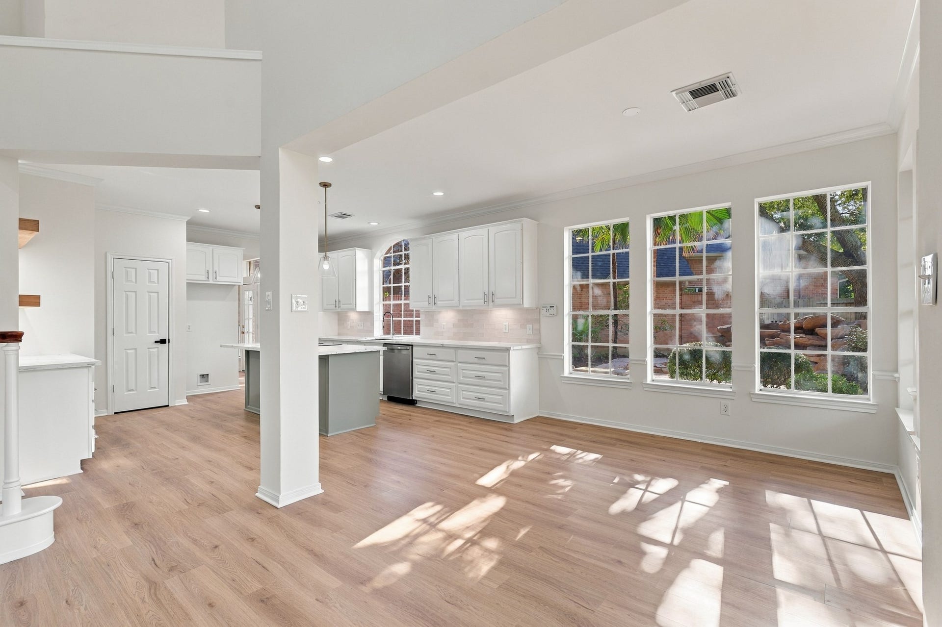 1931 Auburn Trail, Sugar Land, TX 77479 1931 Auburn Trail, Sugar Land, TX 77479