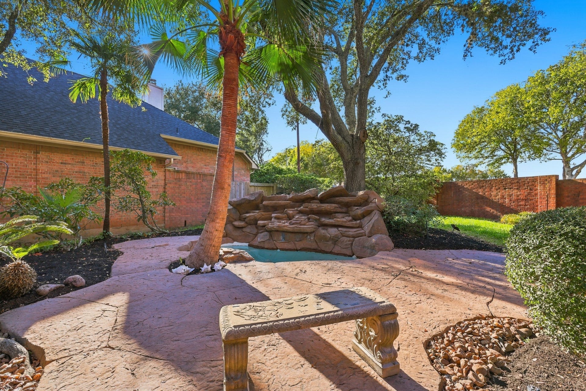 1931 Auburn Trail, Sugar Land, TX 77479 1931 Auburn Trail, Sugar Land, TX 77479