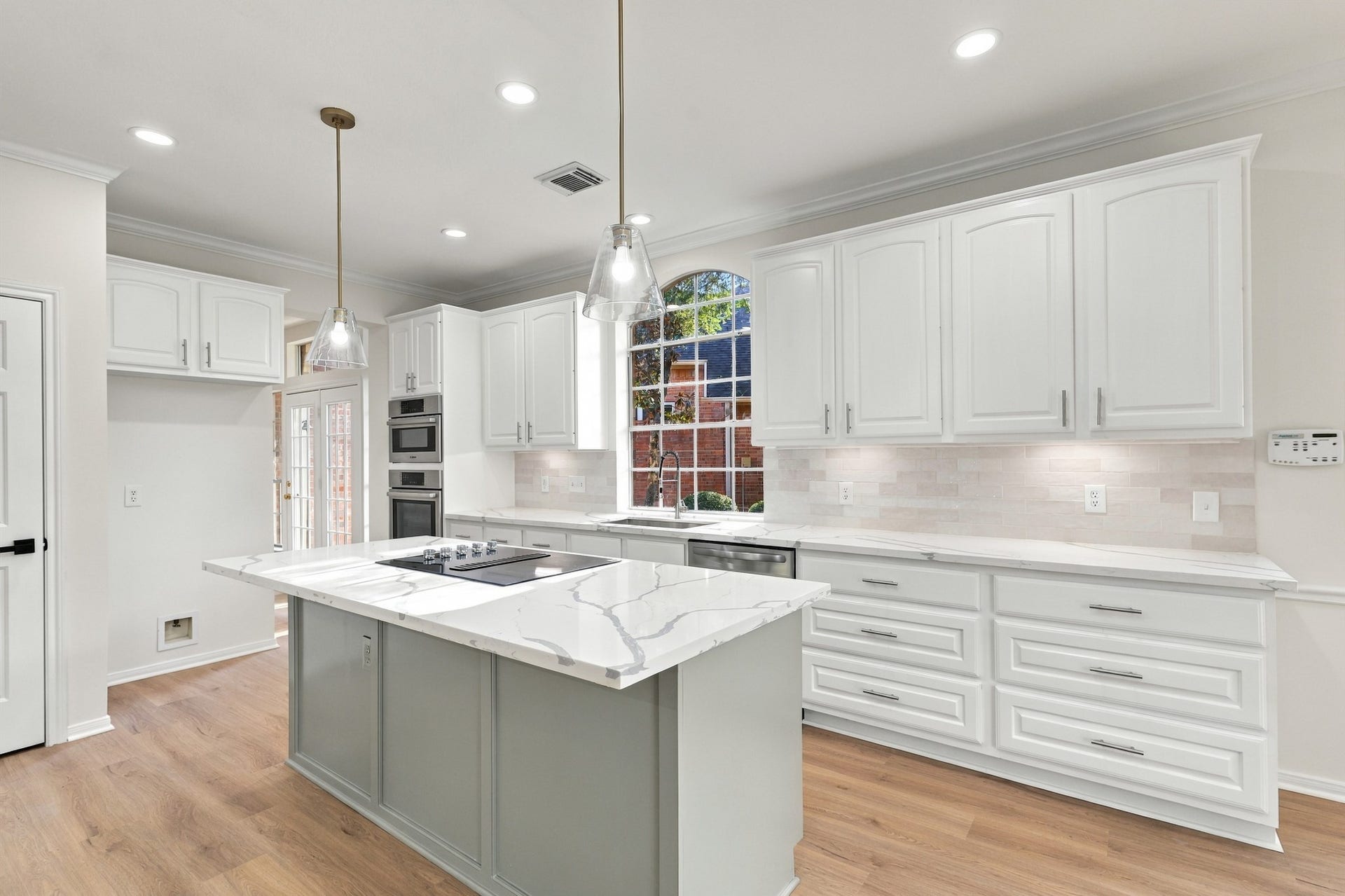 1931 Auburn Trail, Sugar Land, TX 77479 1931 Auburn Trail, Sugar Land, TX 77479