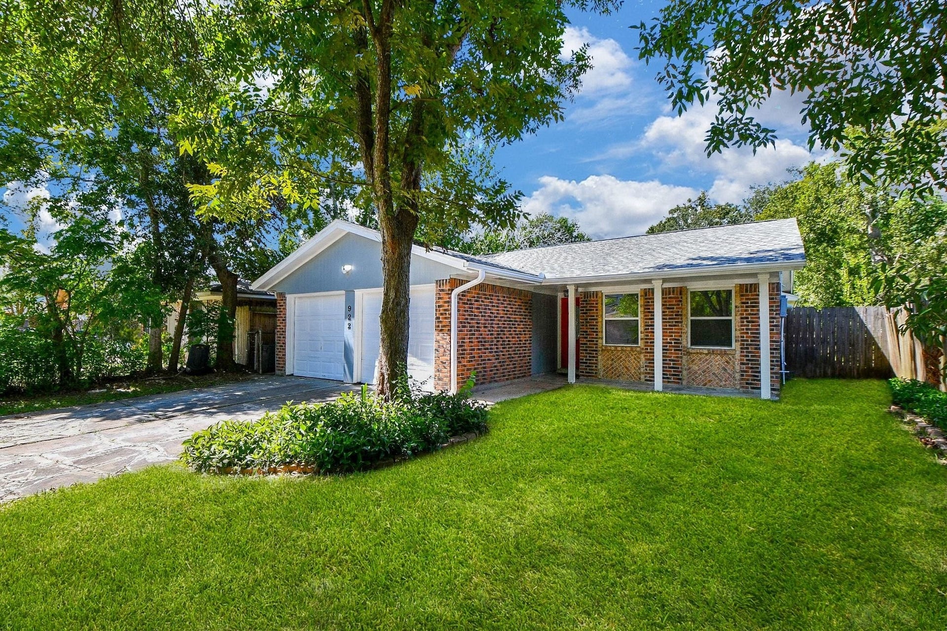922 Bacliff Drive, Bacliff, TX 77518 Nestled under the generous shade of this mature pecan tree this house stands out as one of a kind. Gorgeous!