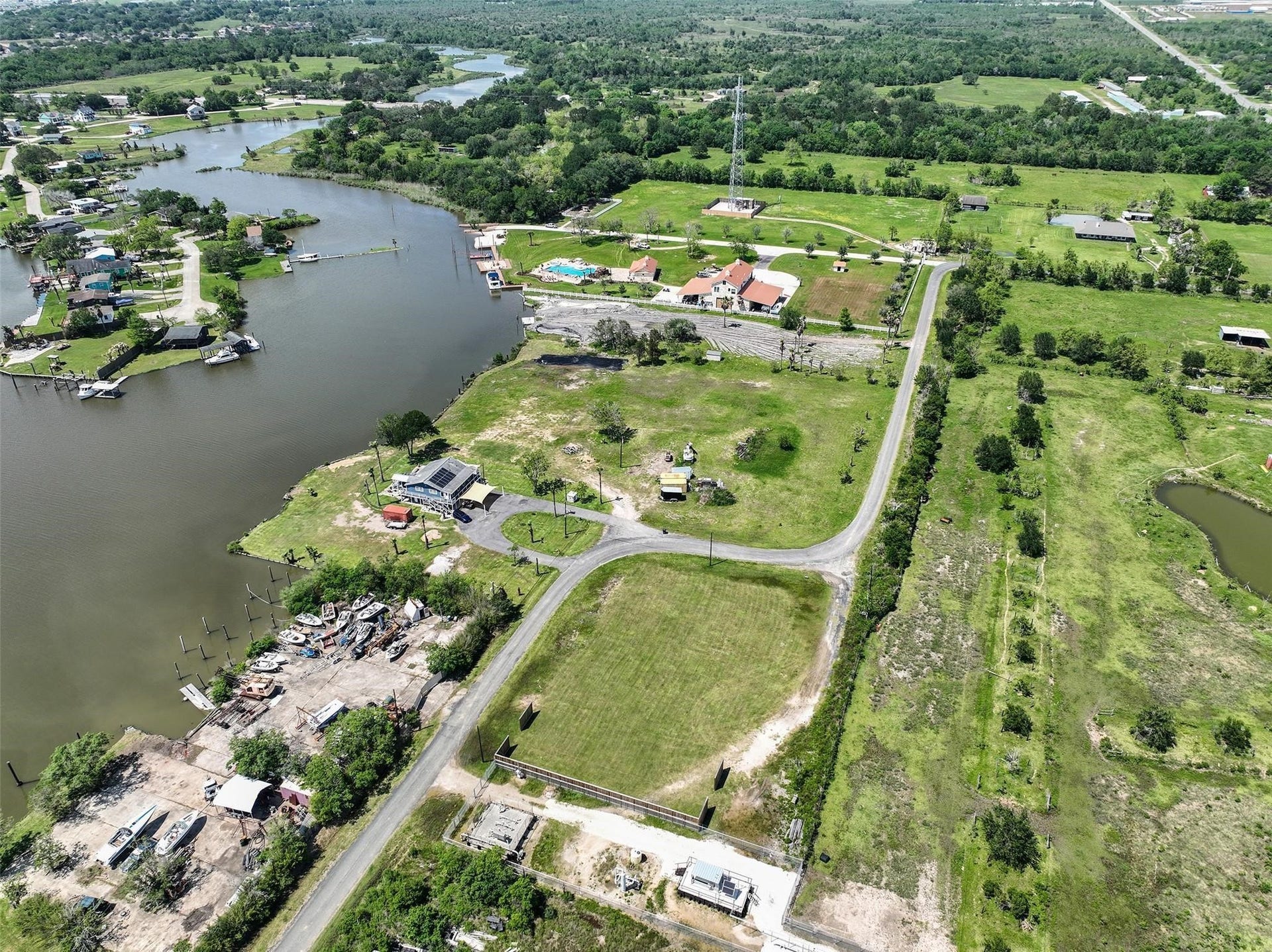 00 Wincrest, Dickinson, TX 77539 00 Wincrest, Dickinson, TX 77539