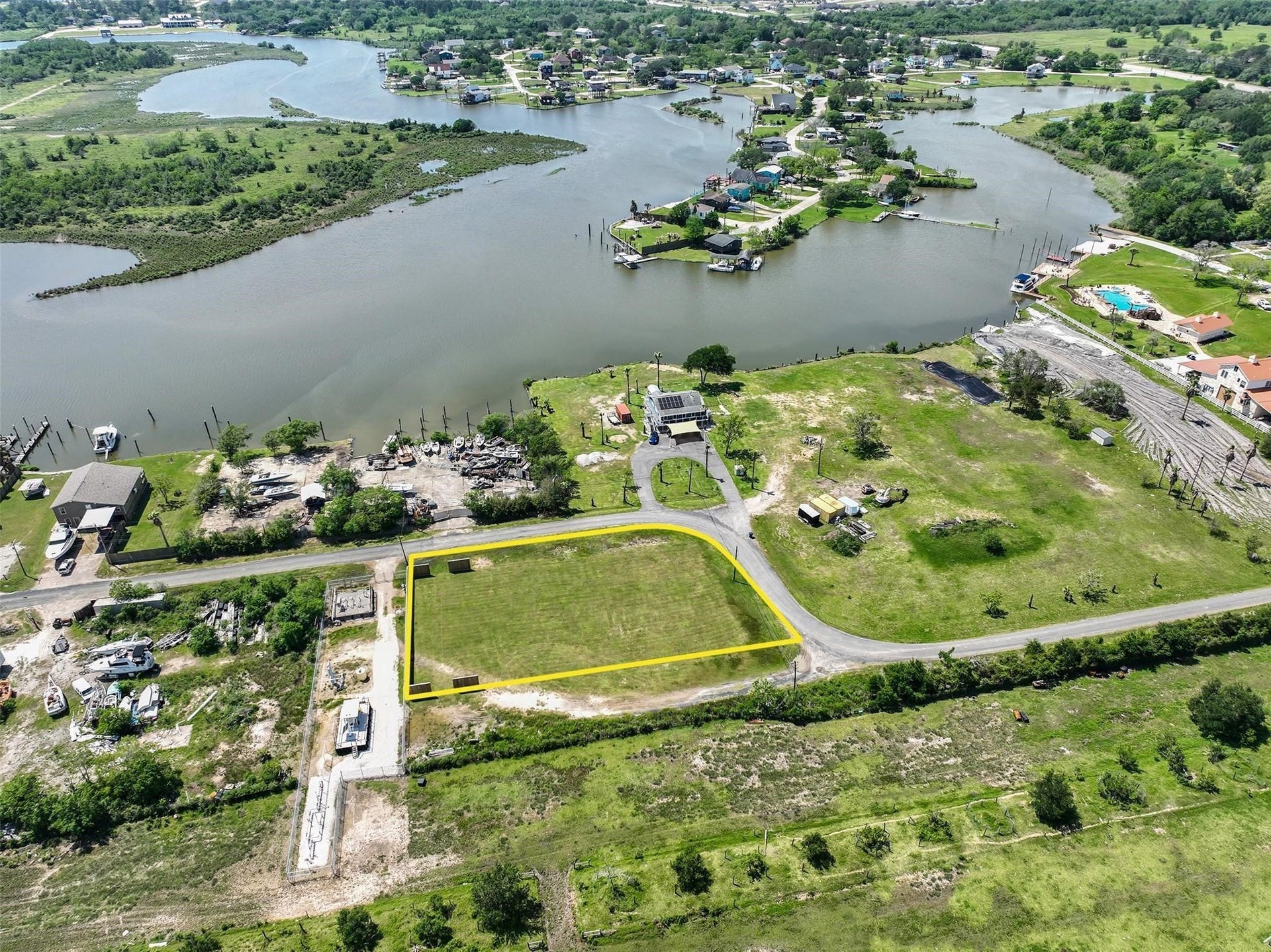 00 Wincrest, Dickinson, TX 77539 00 Wincrest, Dickinson, TX 77539