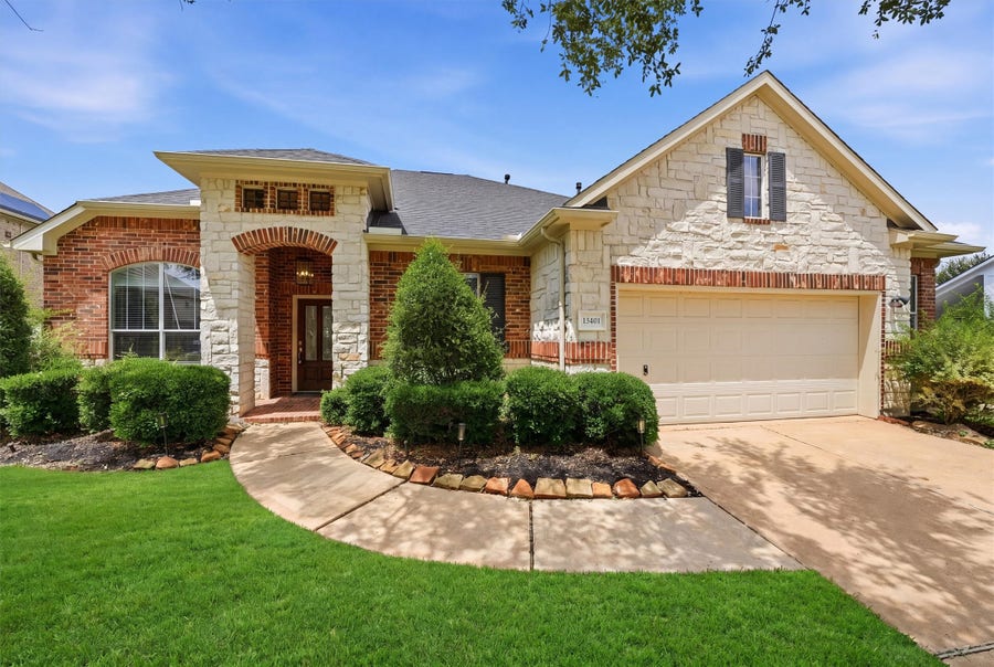 Property photo for 13401 Indigo Sands Drive, Pearland, TX