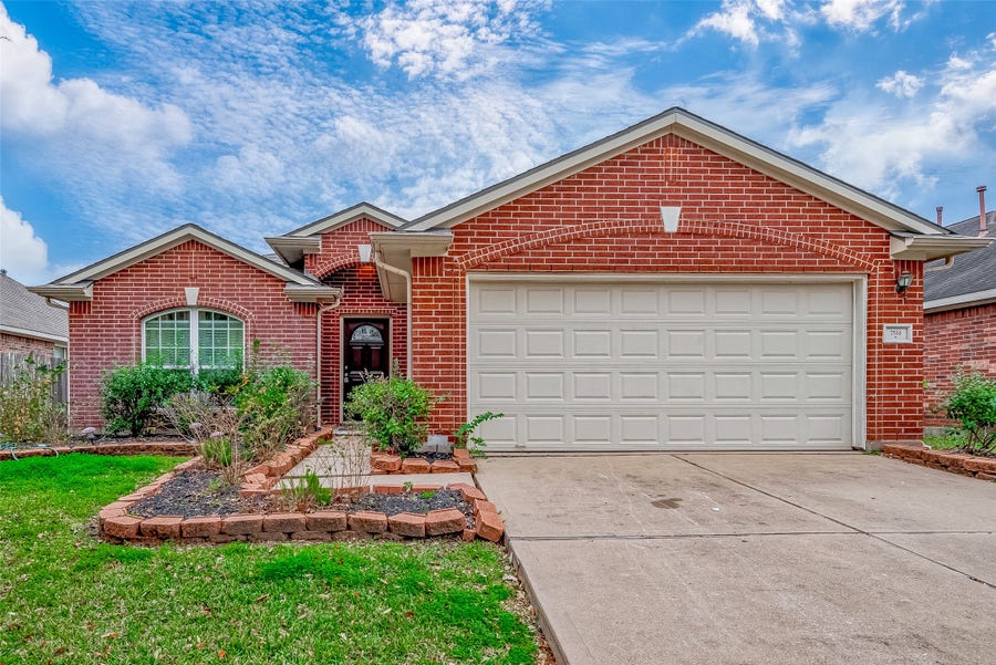 Property photo for 7514 Trail Hollow, Missouri City, TX