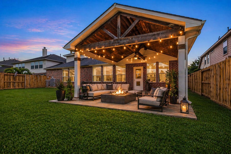 Property photo for 4438 W Maple Drive, Friendswood, TX