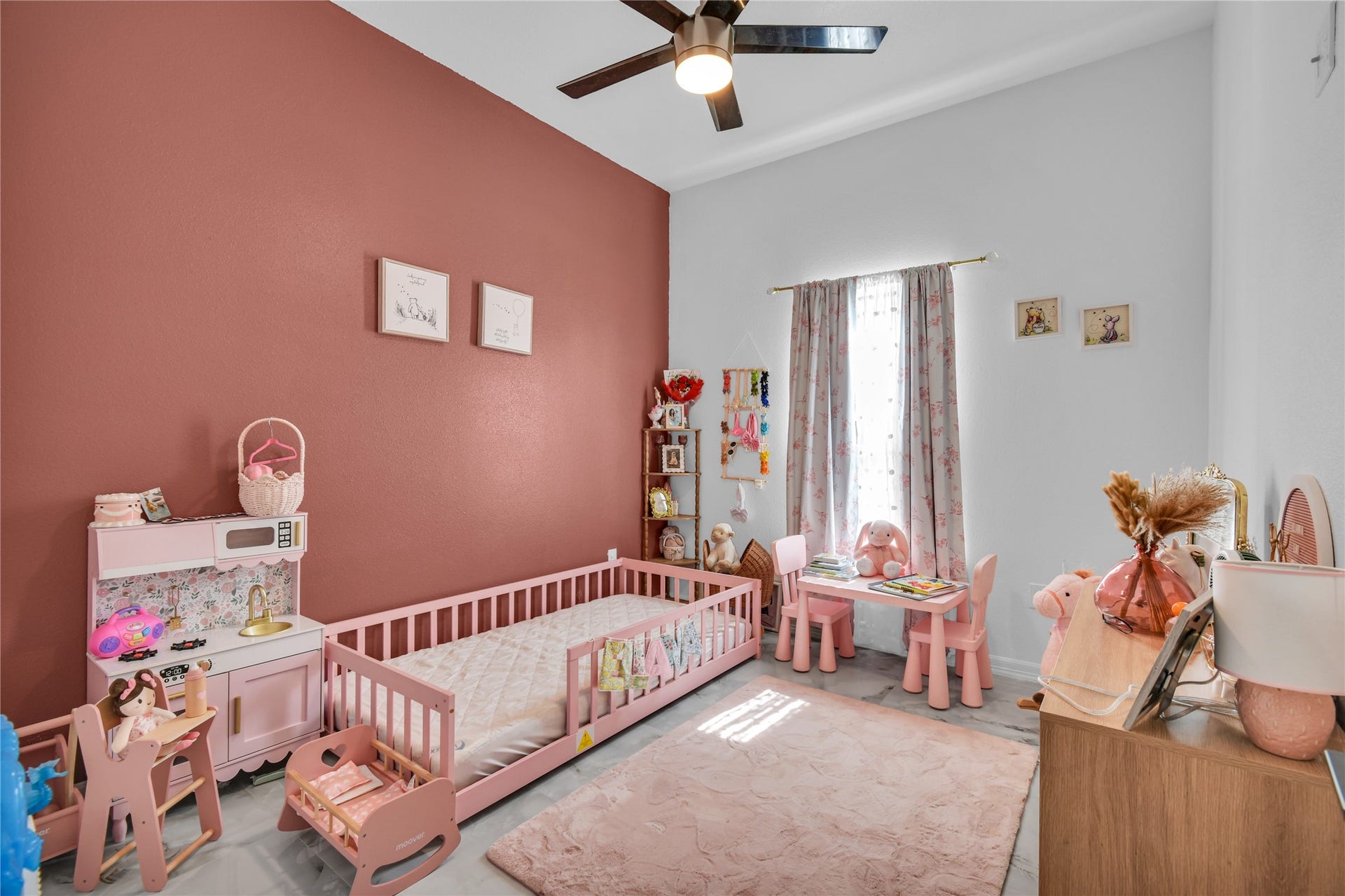 1252 2nd Street, Clute, TX 77531