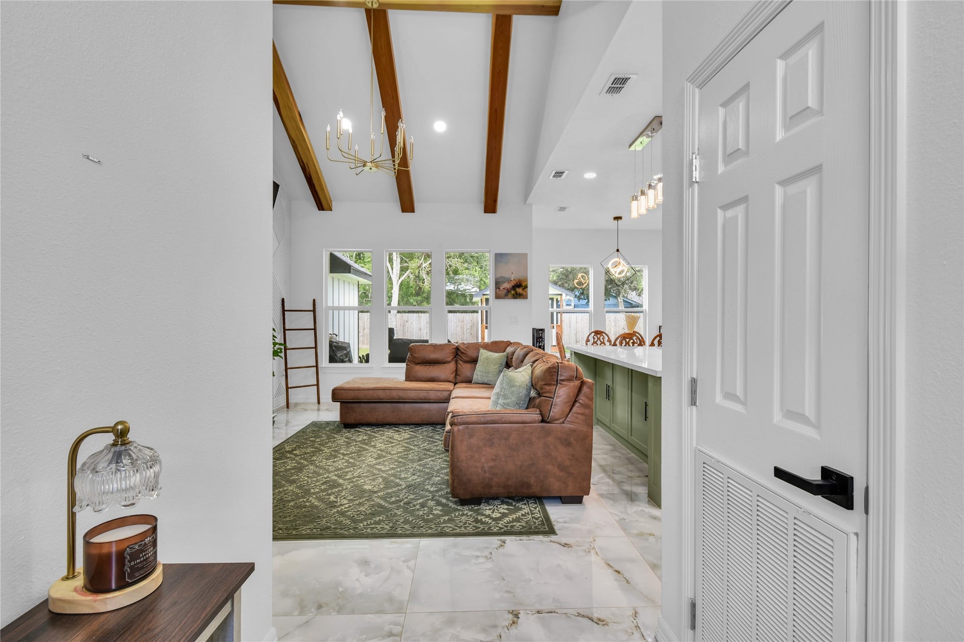1252 2nd Street, Clute, TX 77531