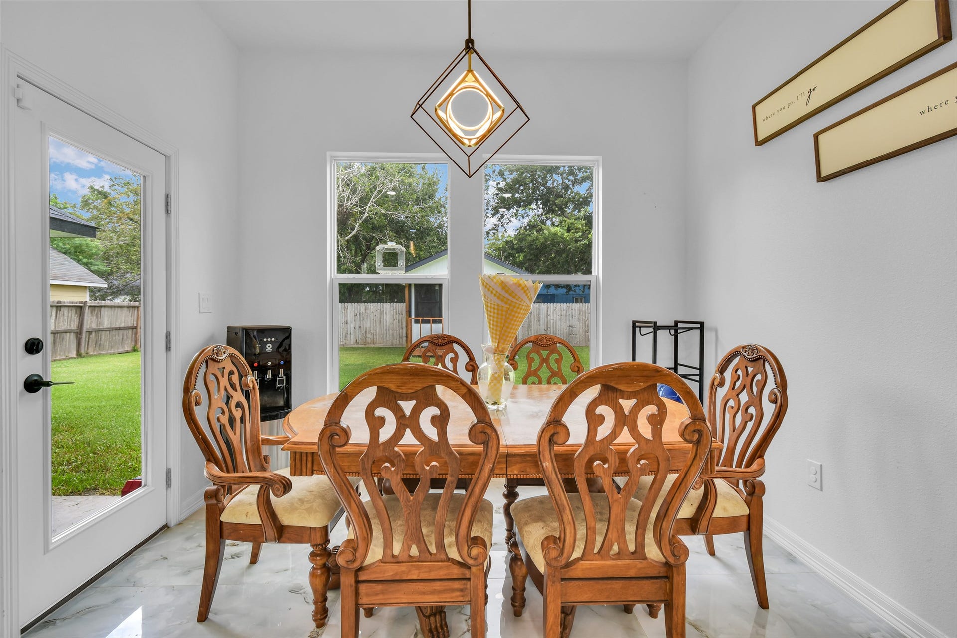 1252 2nd Street, Clute, TX 77531