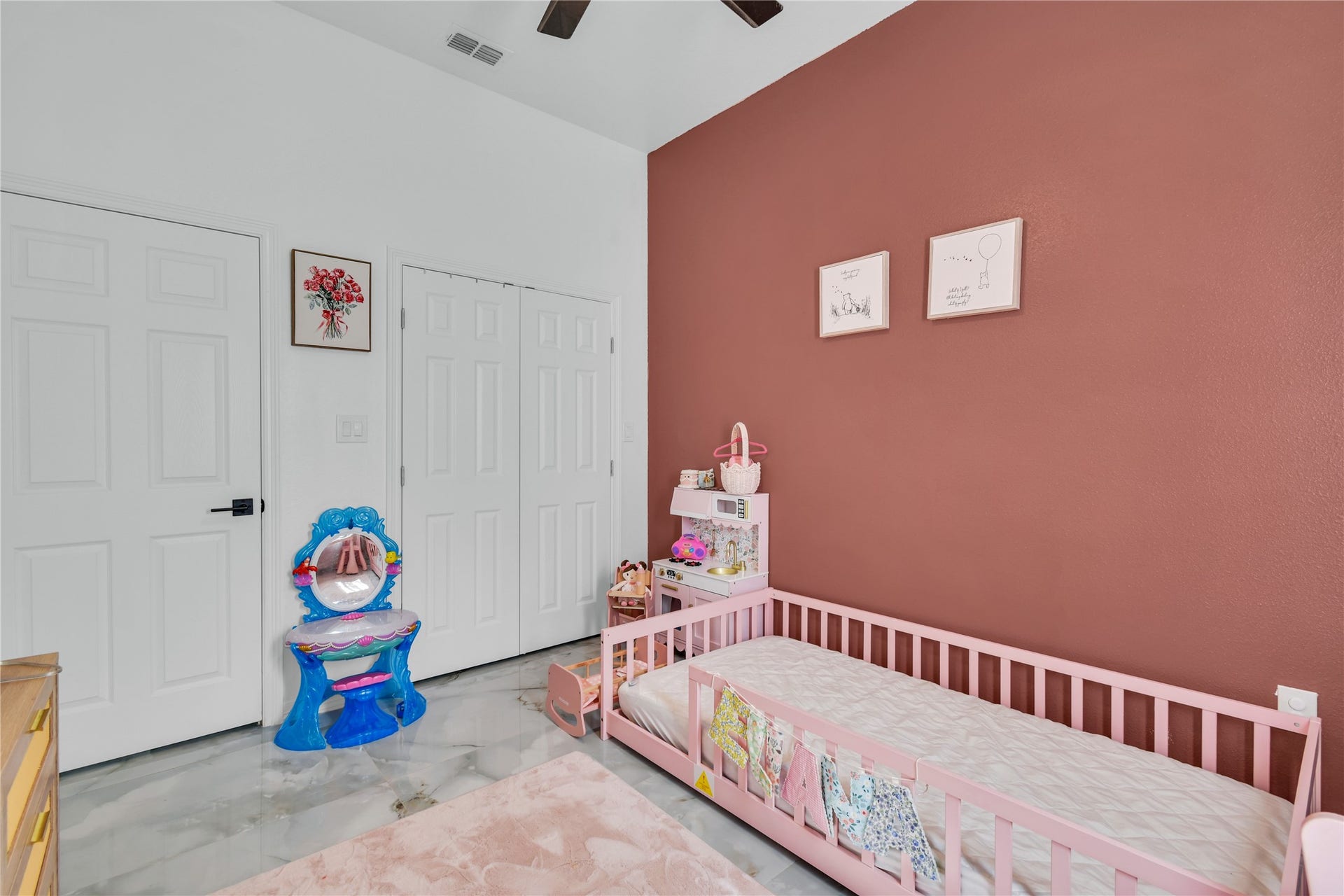 1252 2nd Street, Clute, TX 77531