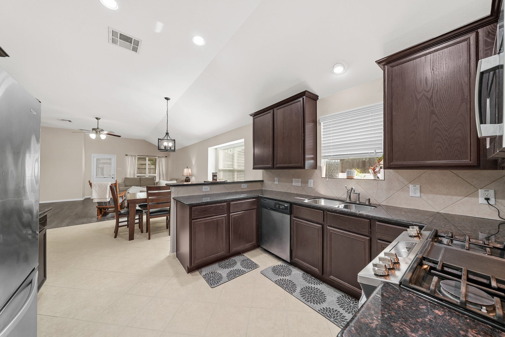 4051 Conifer Drive, Dickinson, TX 77539 4051 Conifer Drive, Dickinson, TX 77539