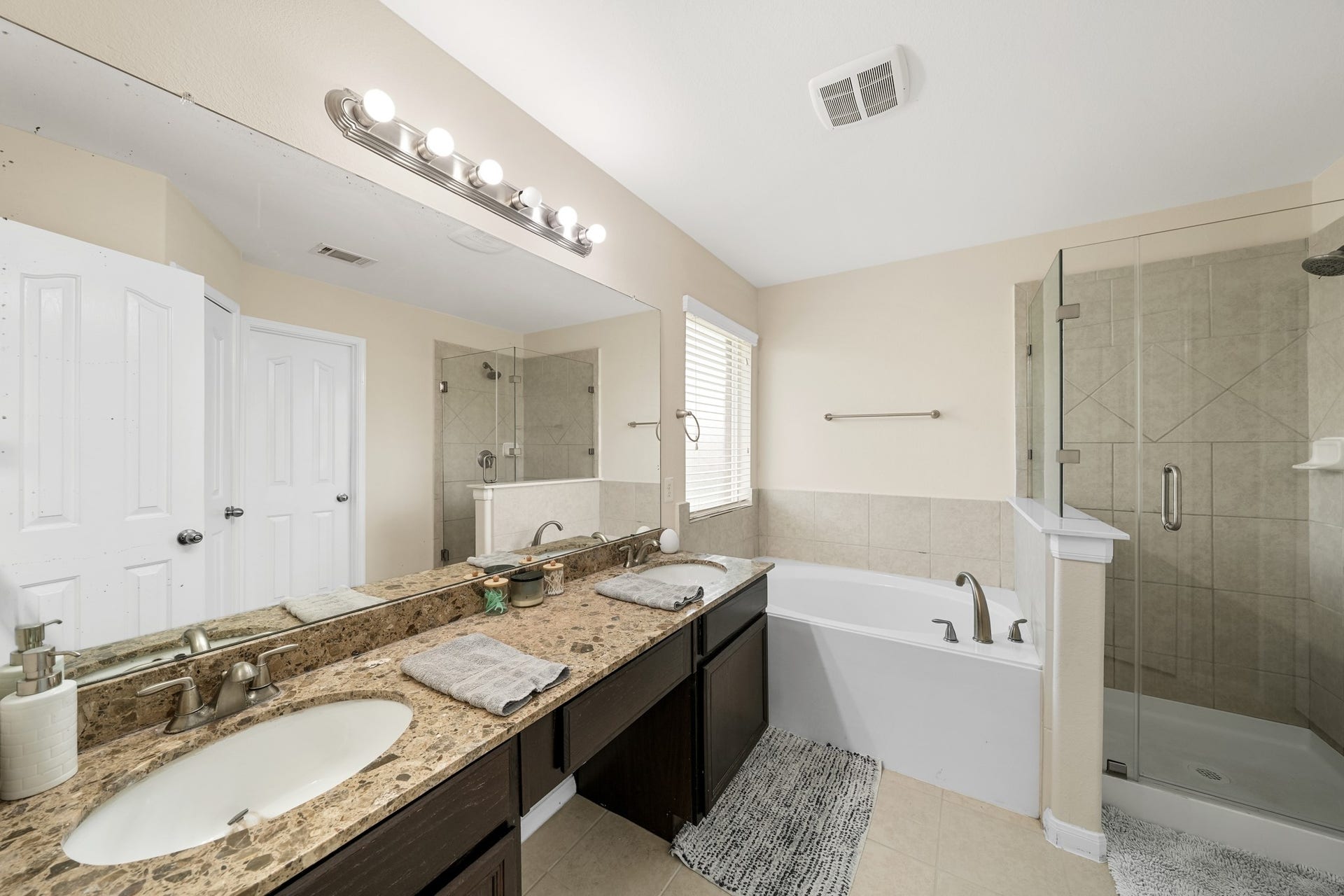 4051 Conifer Drive, Dickinson, TX 77539 4051 Conifer Drive, Dickinson, TX 77539
