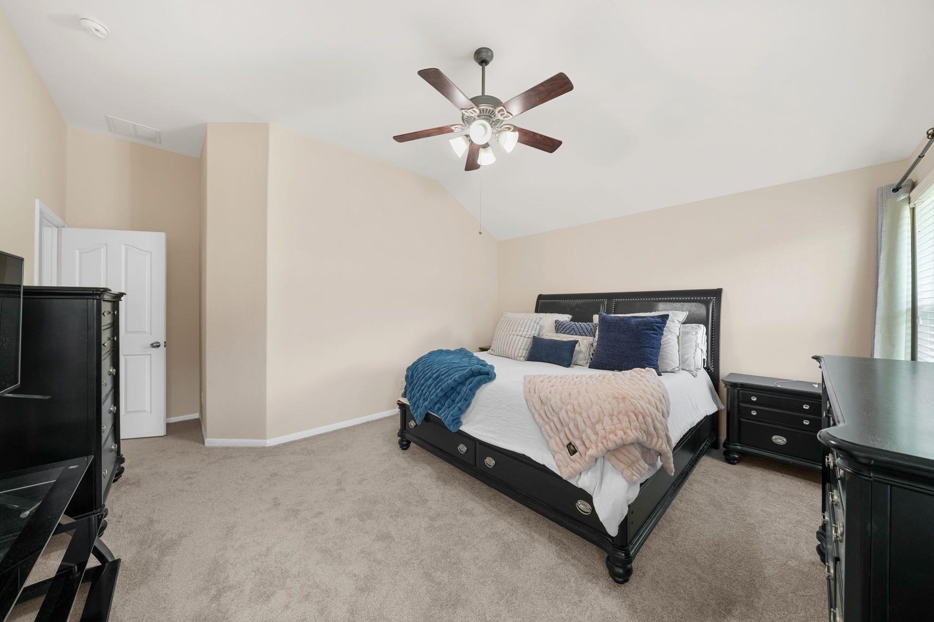 4051 Conifer Drive, Dickinson, TX 77539 4051 Conifer Drive, Dickinson, TX 77539