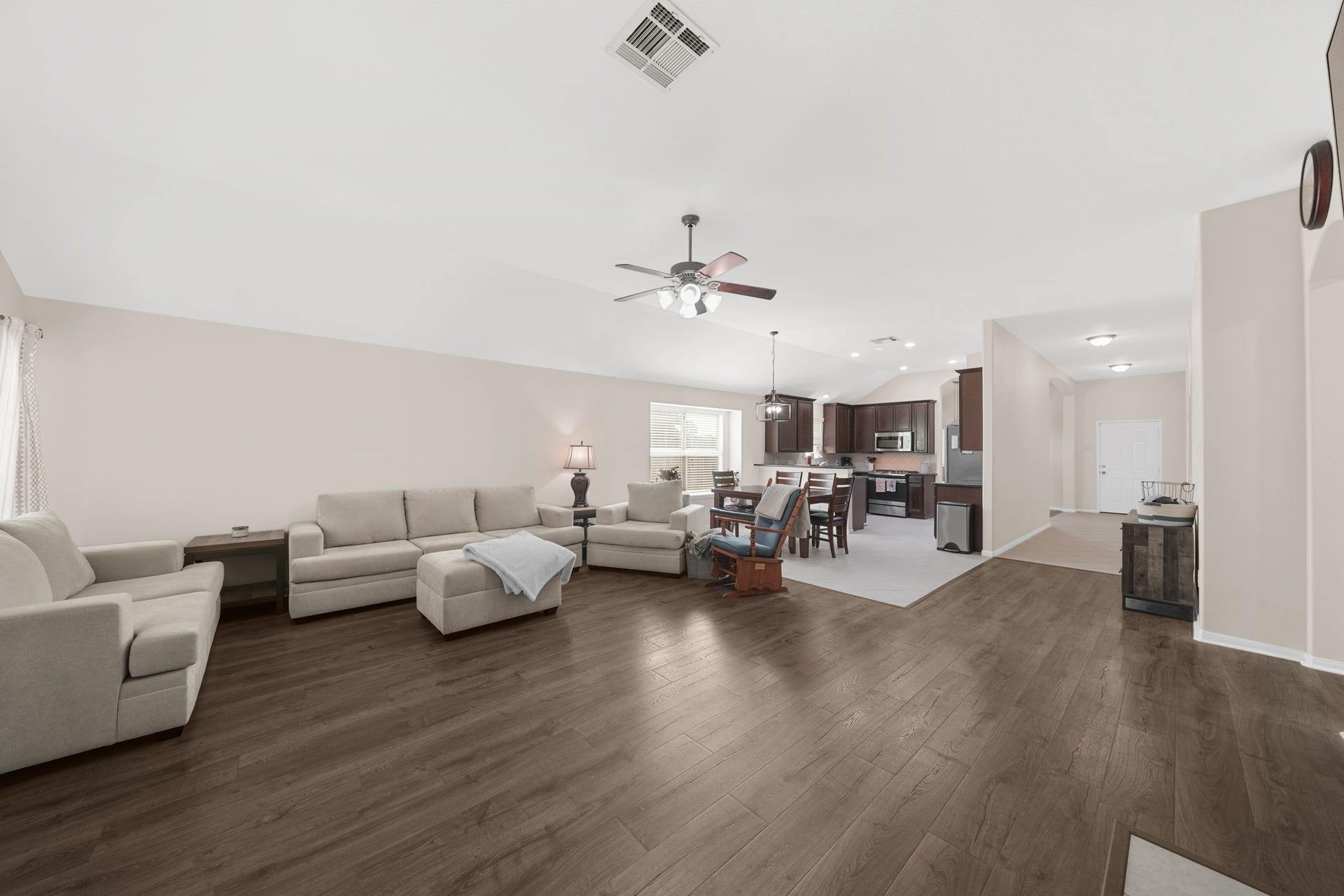 4051 Conifer Drive, Dickinson, TX 77539 4051 Conifer Drive, Dickinson, TX 77539