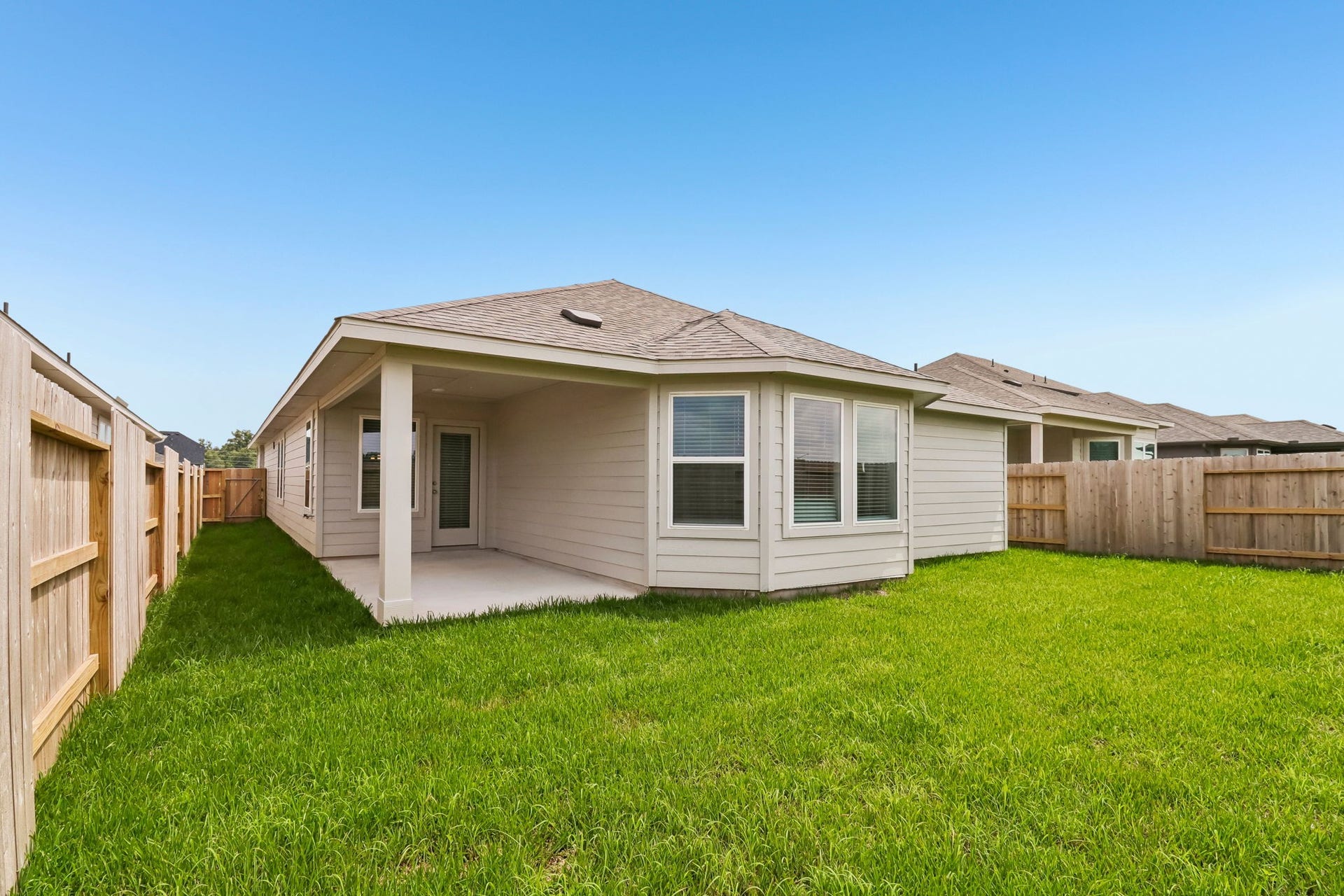 1218 Romany Fields Drive, Huffman, TX 77336 1218 Romany Fields Drive, Huffman, TX 77336