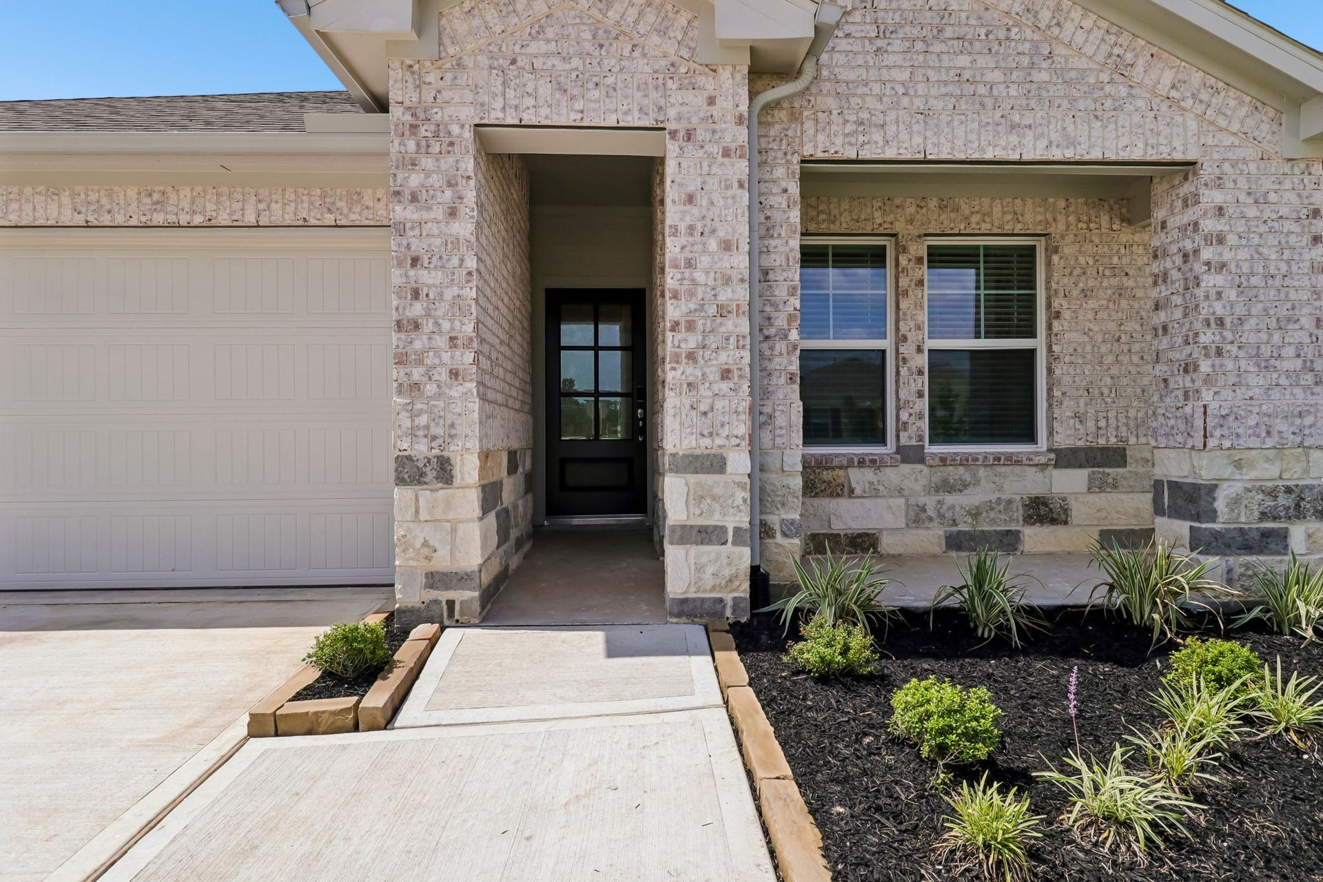 1218 Romany Fields Drive, Huffman, TX 77336 1218 Romany Fields Drive, Huffman, TX 77336