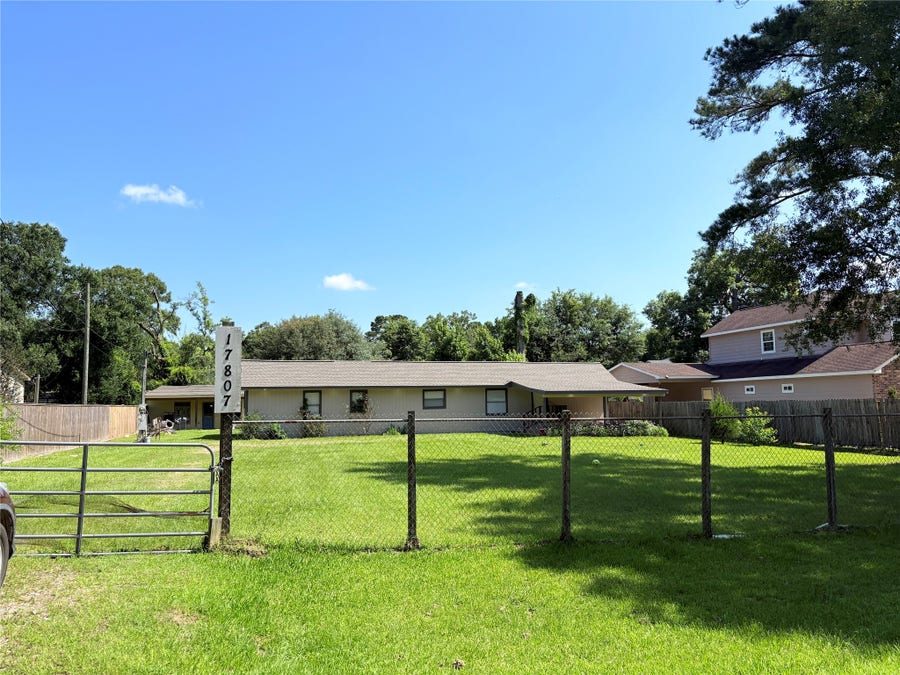 Property photo for 17807 Dean Court, Conroe, TX