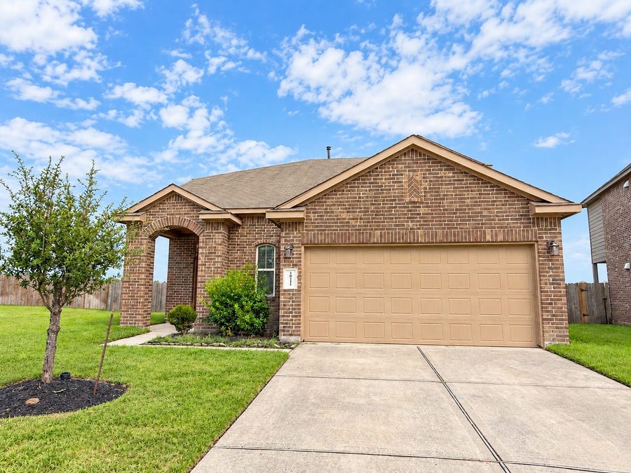 Property photo for 10111 Tallcrest Lane, Tomball, TX