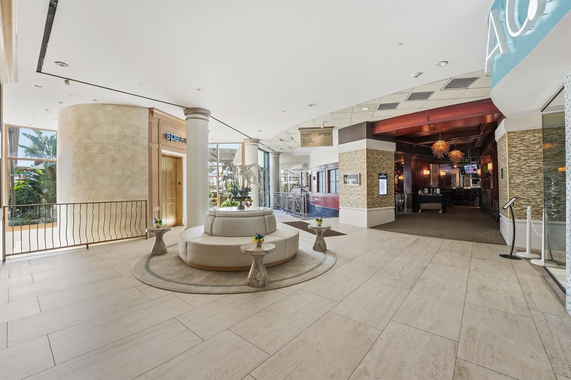 5220 Seawall Boulevard, #1038D, Galveston, TX 77551 The on-site retail and boutique spaces add
everyday convenience, allowing residents to enjoy
shopping and services just steps from home.