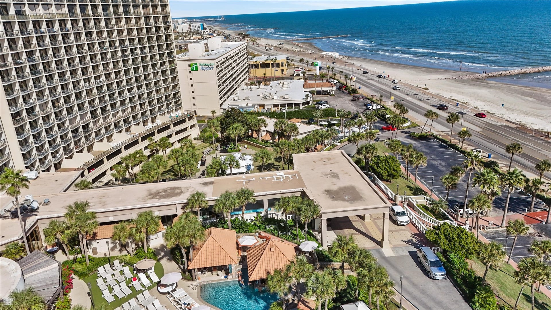 5220 Seawall Boulevard, #1038D, Galveston, TX 77551 The beachfront setting places residents just steps
from the sand, blending resort amenities with
direct access to the Gulf shoreline.