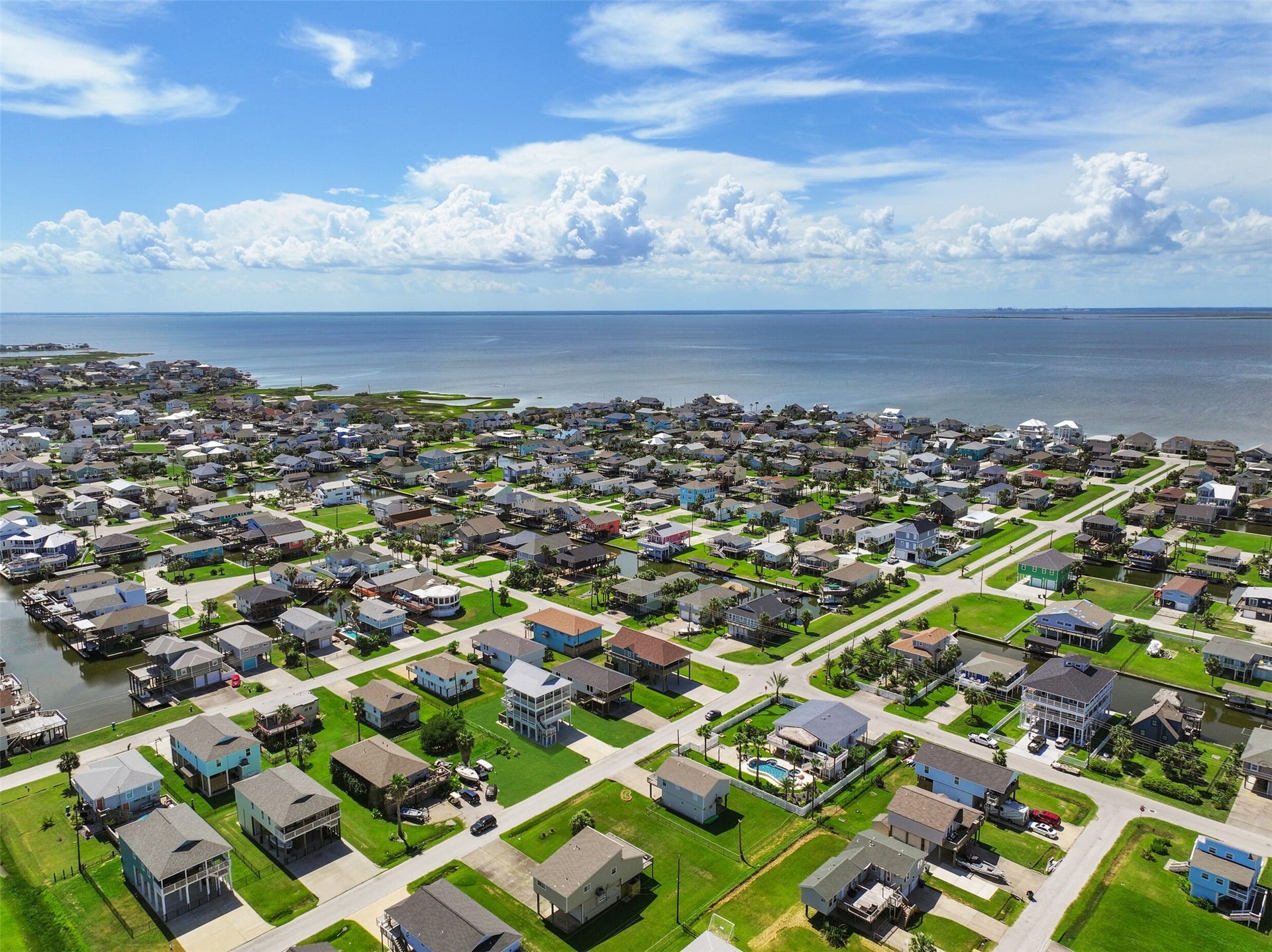 4006 Fort Bend Drive, Galveston, TX 77554 4006 Fort Bend Drive, Galveston, TX 77554