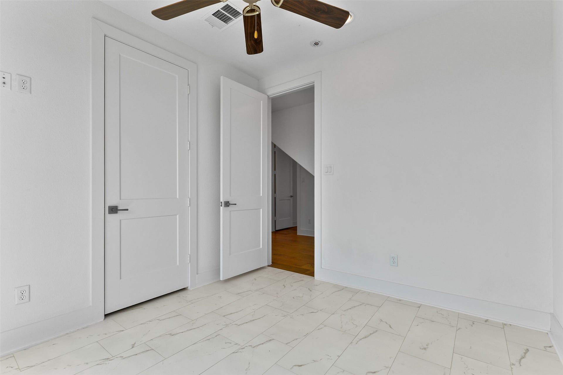 4006 Fort Bend Drive, Galveston, TX 77554 4006 Fort Bend Drive, Galveston, TX 77554