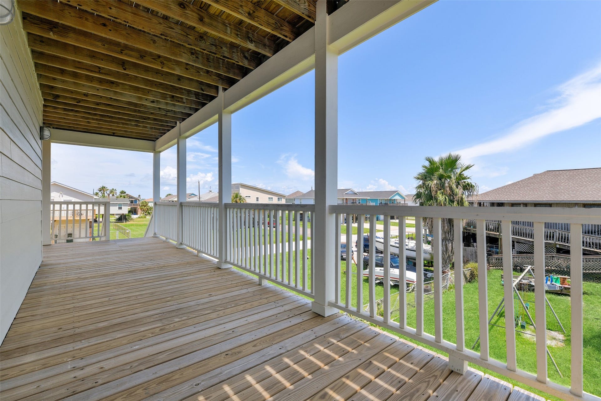 4006 Fort Bend Drive, Galveston, TX 77554 The South facing deck is perfect for the morning sunrise.