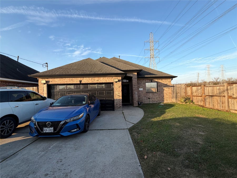Property photo for 1005 9th Street E, Galena Park, TX