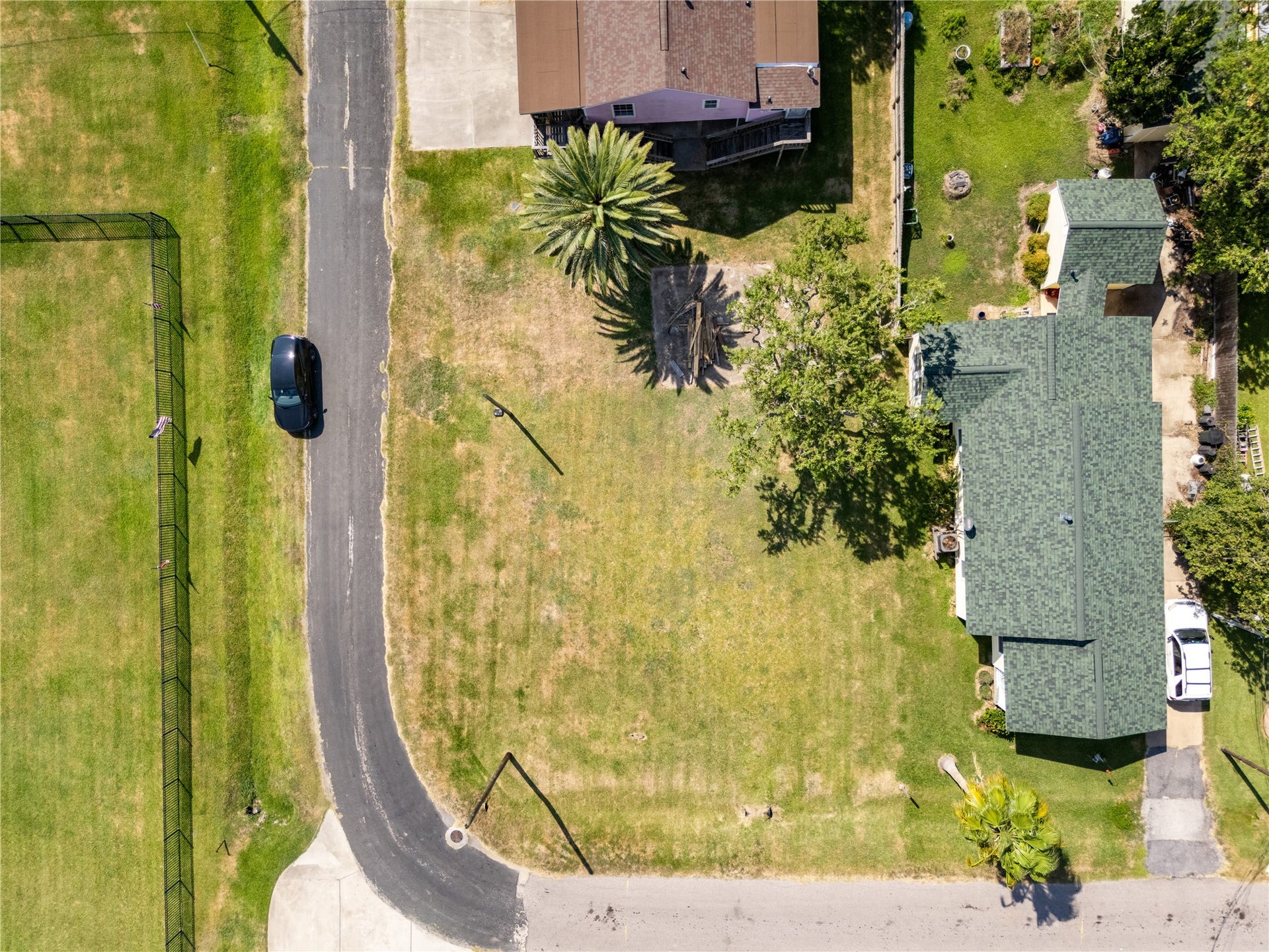 645 3rd Street, San Leon, TX 77539 Convenient, corner lot.