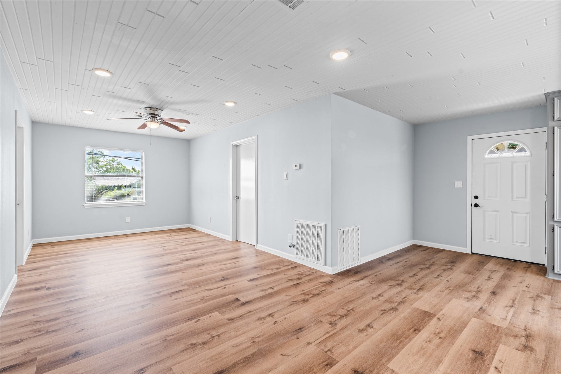 645 3rd Street, San Leon, TX 77539 A clean, understated design and expansive footprint create a living space that feels effortlessly comfortable and ready to make your own.