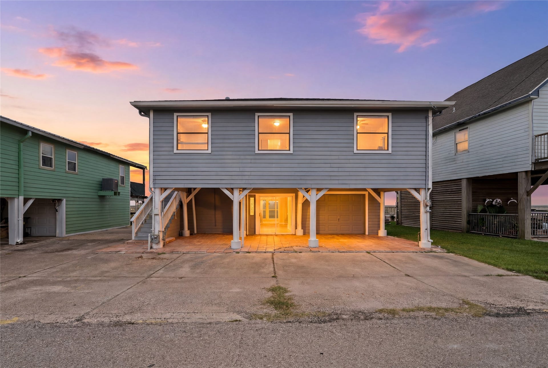645 3rd Street, San Leon, TX 77539 Welcome to 645 3rd Street, a home where the rhythm of the water shapes everyday life, blending expansive gathering spaces with an effortless connection to the bay.