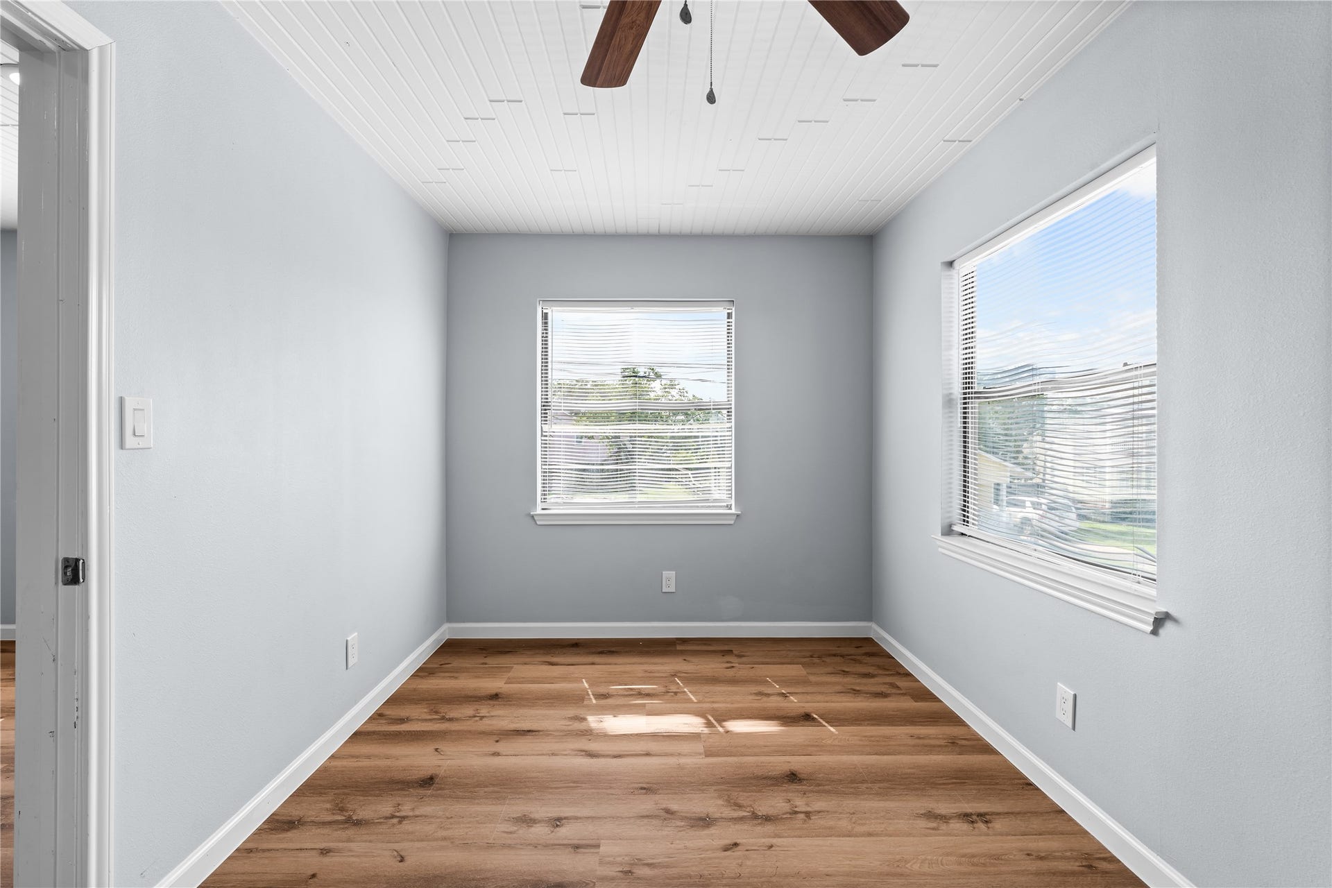 645 3rd Street, San Leon, TX 77539 Potential for an additional bedroom on the lower level.