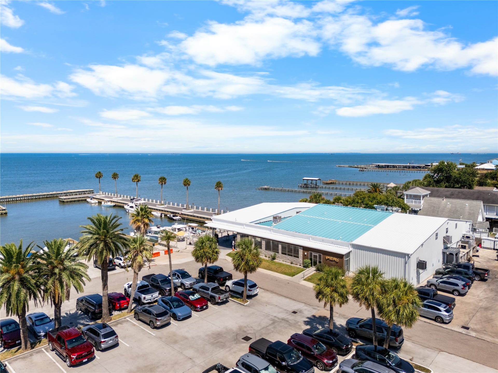 645 3rd Street, San Leon, TX 77539 This home is 3 blocks away from the beloved Pier 6 restaurant.