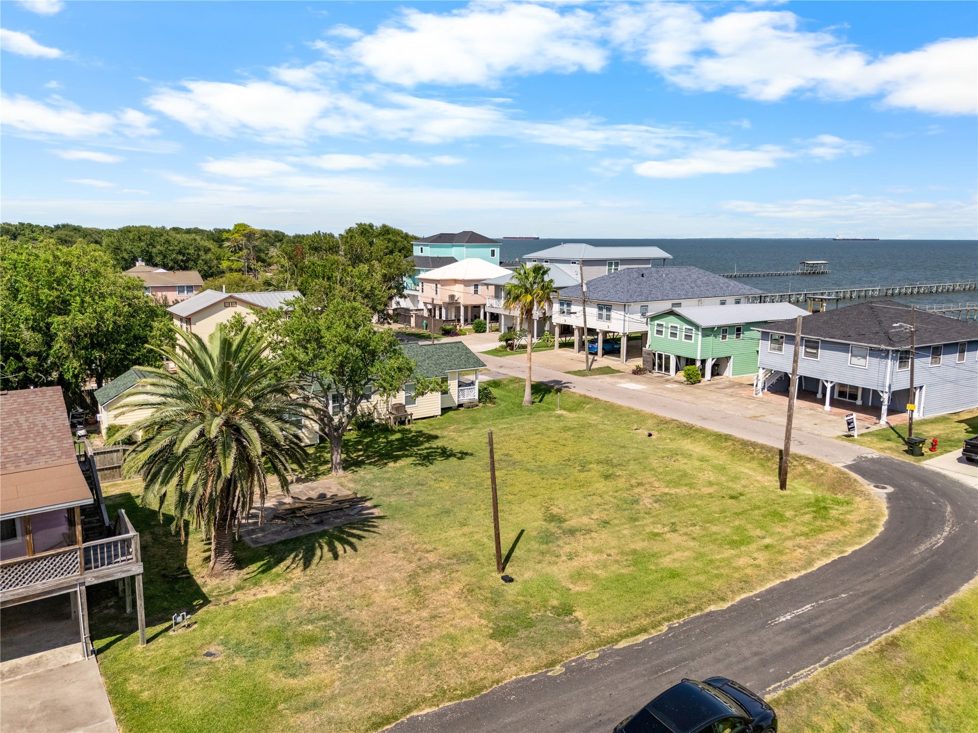 645 3rd Street, San Leon, TX 77539 Ask agent for special pricing on this lot.