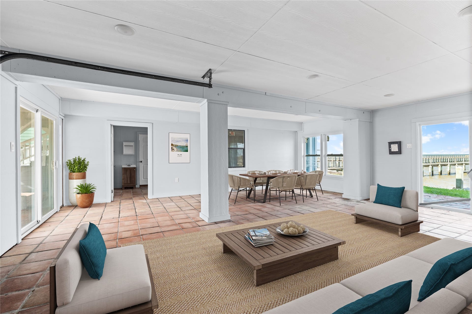 645 3rd Street, San Leon, TX 77539 Wide openings and multiple points of access make coming and going effortless, whether you're unloading gear or preparing for a day on the water.