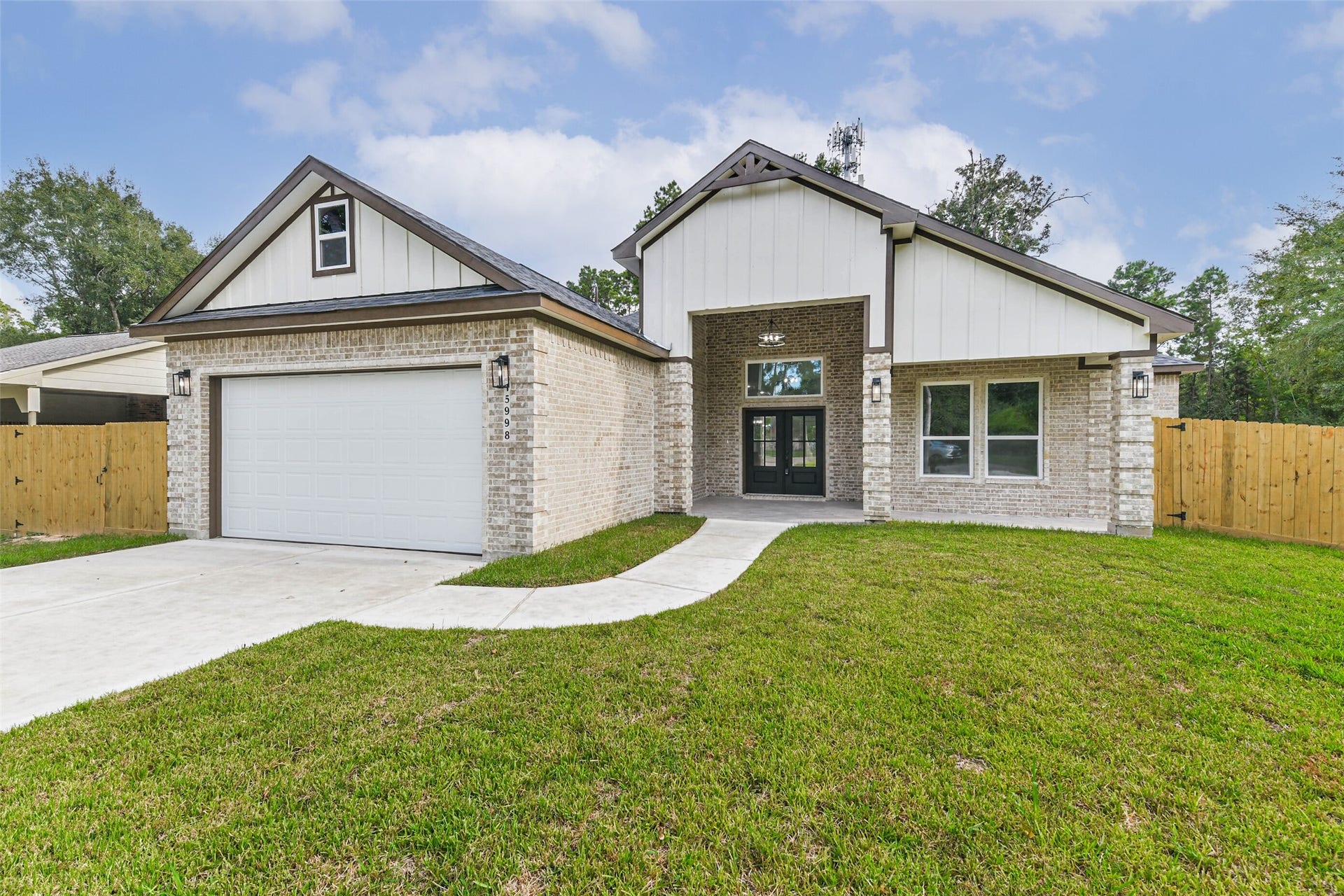15998 Holly Street, Porter, TX 77365
