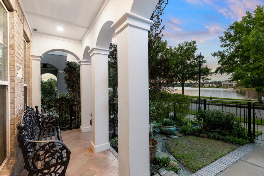 Property photo for 262 Breezy Way, The Woodlands, TX