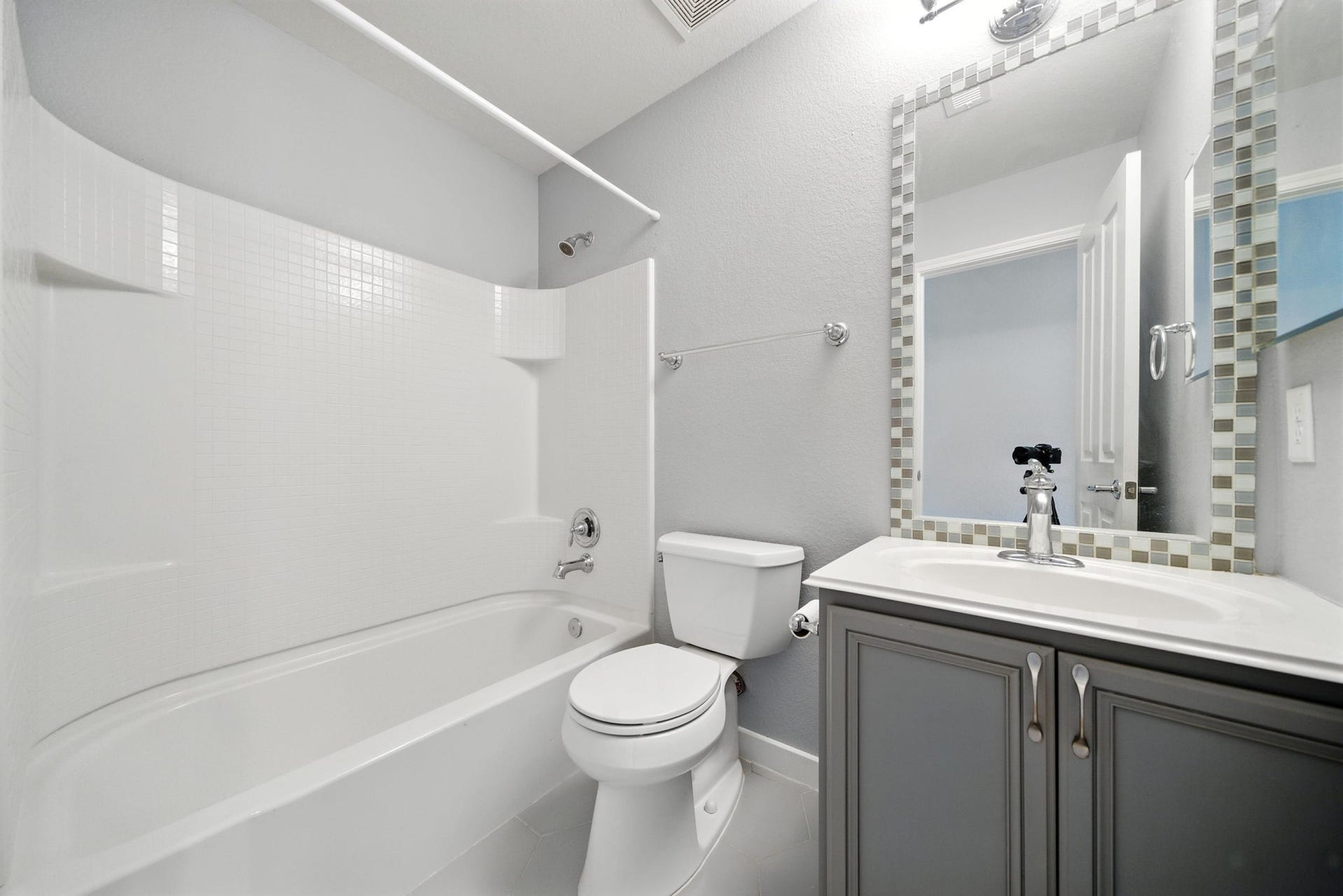13600 Breton Ridge Street, #7B, Houston, TX 77070 13600 Breton Ridge Street, #7B, Houston, TX 77070