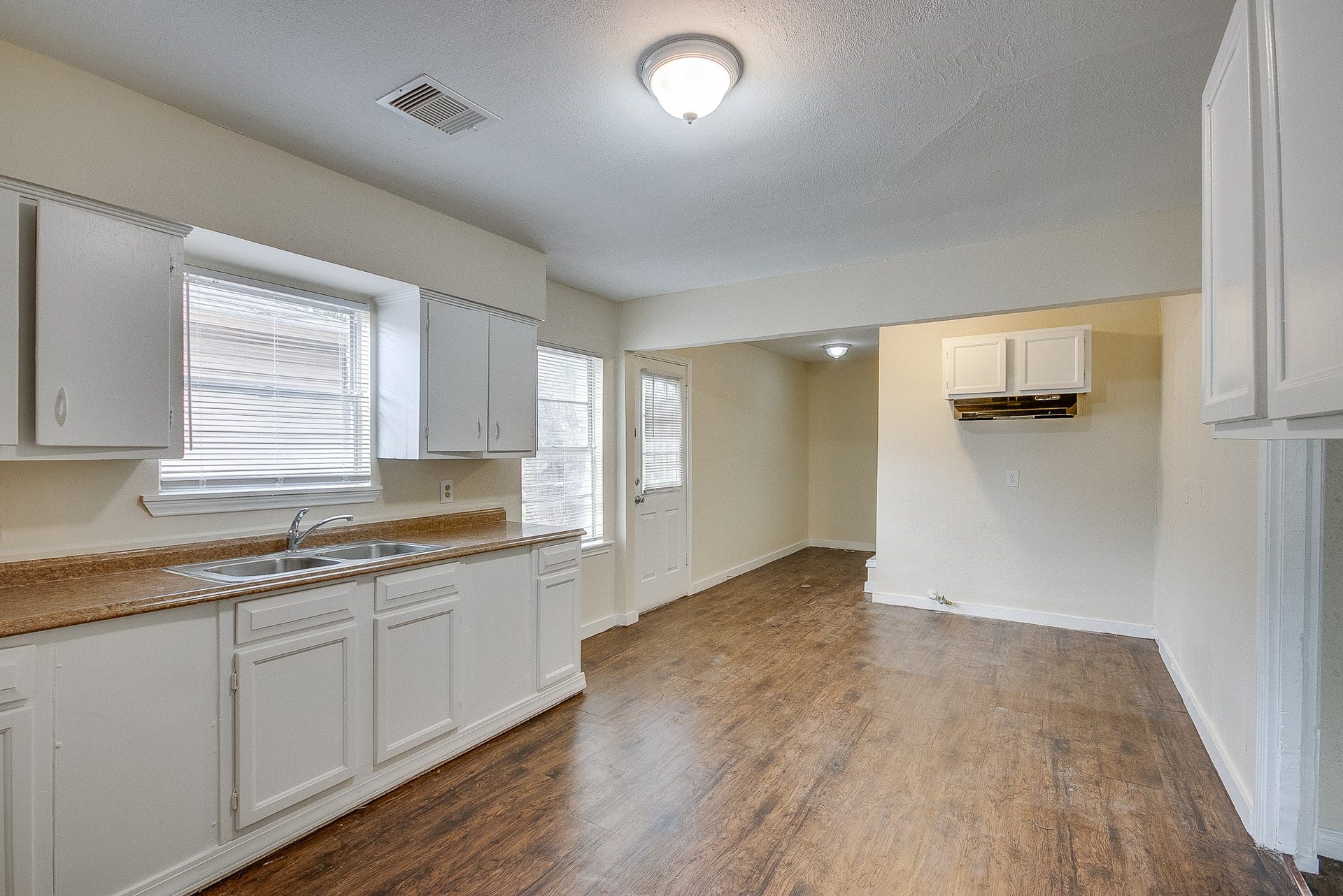 6511 Flamingo Drive, Houston, TX 77087