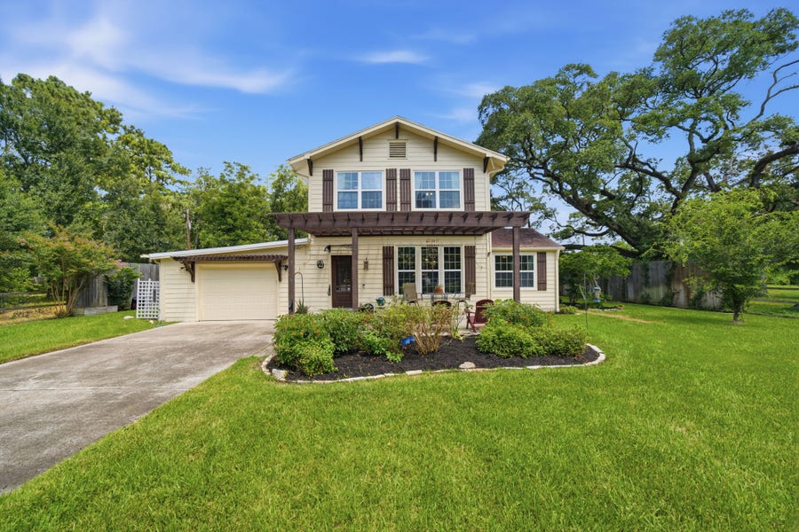 Property photo for 5313 Palm Drive, Dickinson, TX