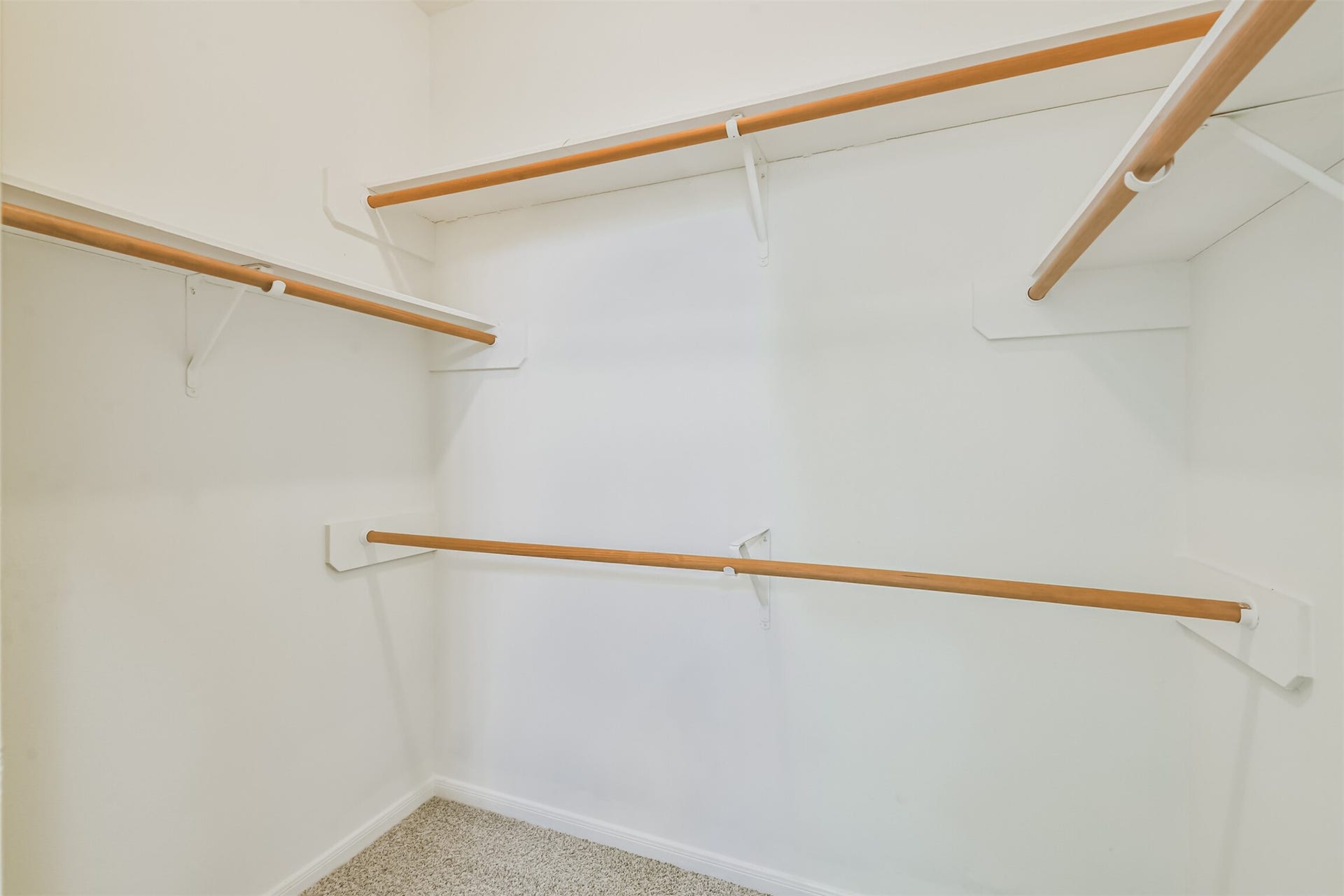 17527 Glenwolf Drive, Houston, TX 77084 Primary Walk in Closet