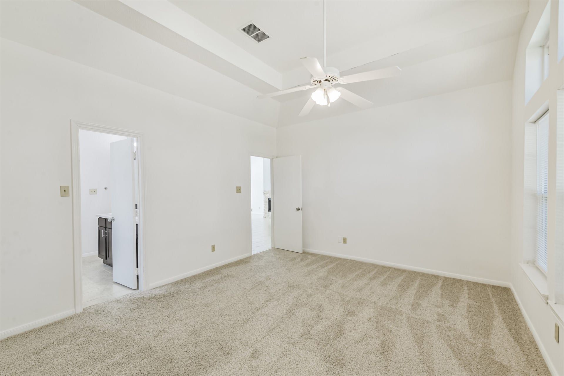 17527 Glenwolf Drive, Houston, TX 77084 Primary Bedroom (2)