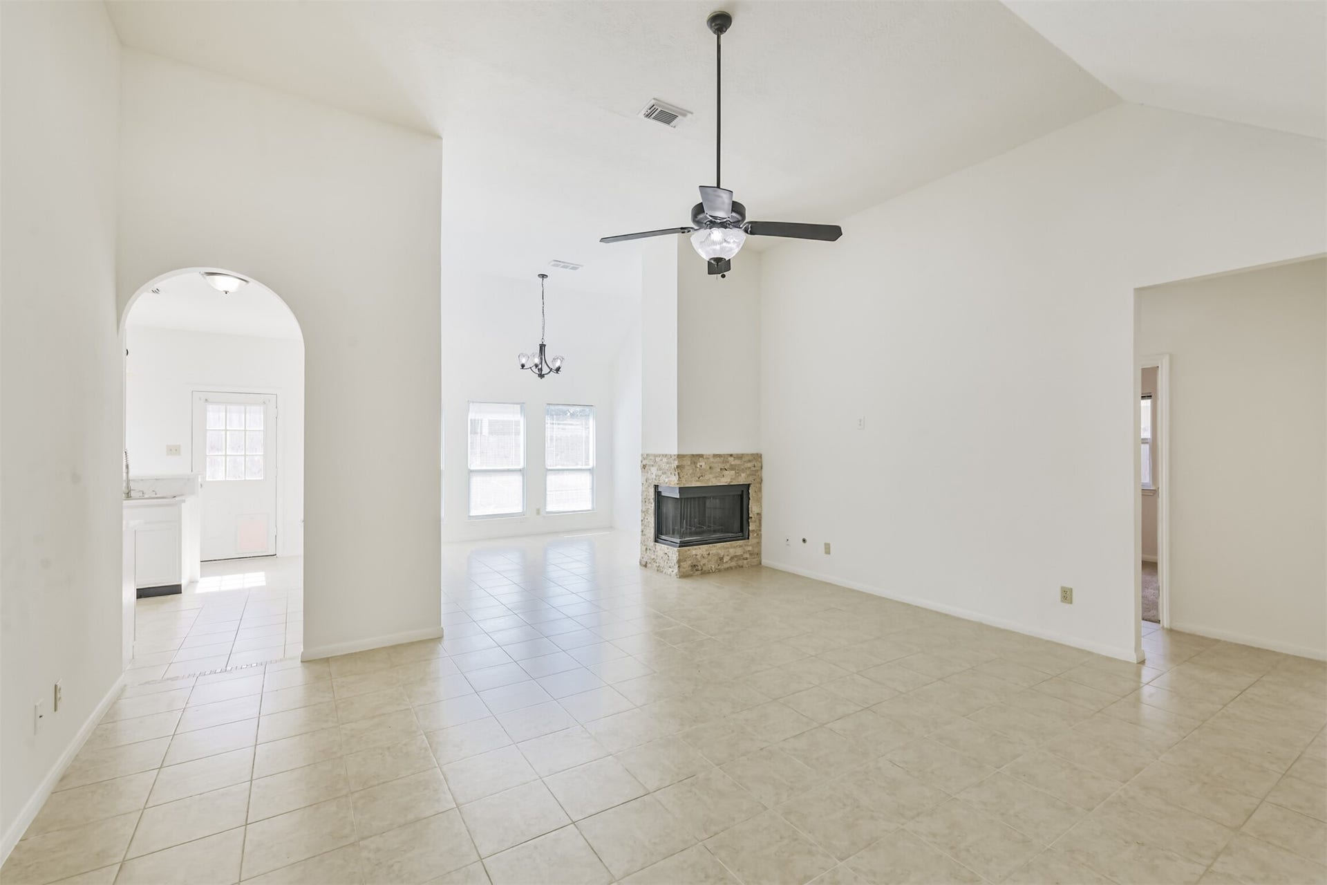 17527 Glenwolf Drive, Houston, TX 77084 Open Concept Living Area