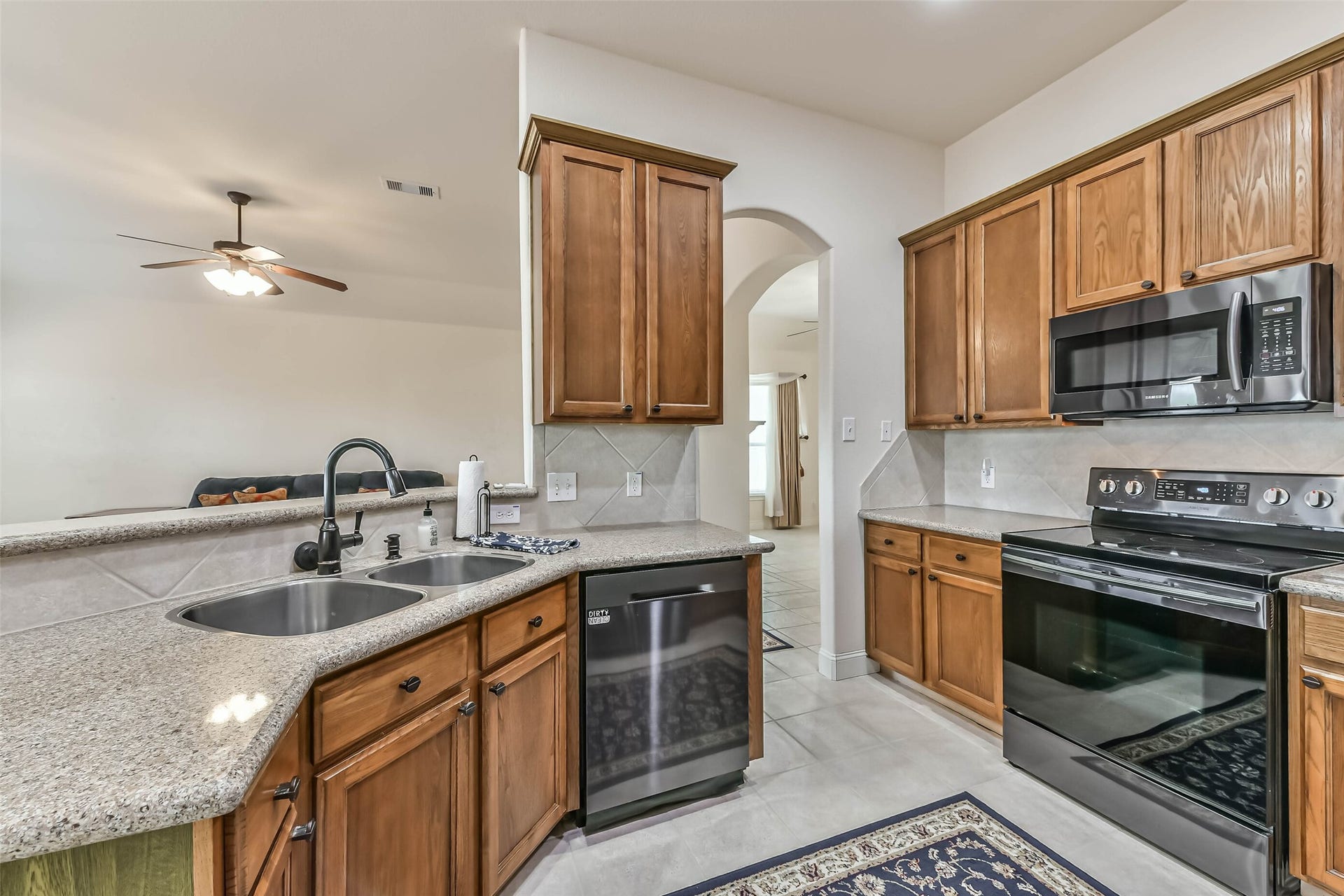 4055 Bentwood Drive, Dickinson, TX 77539 4055 Bentwood Drive, Dickinson, TX 77539