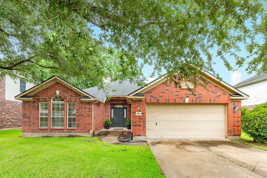 Property photo for 205 Mango Street, Lake Jackson, TX