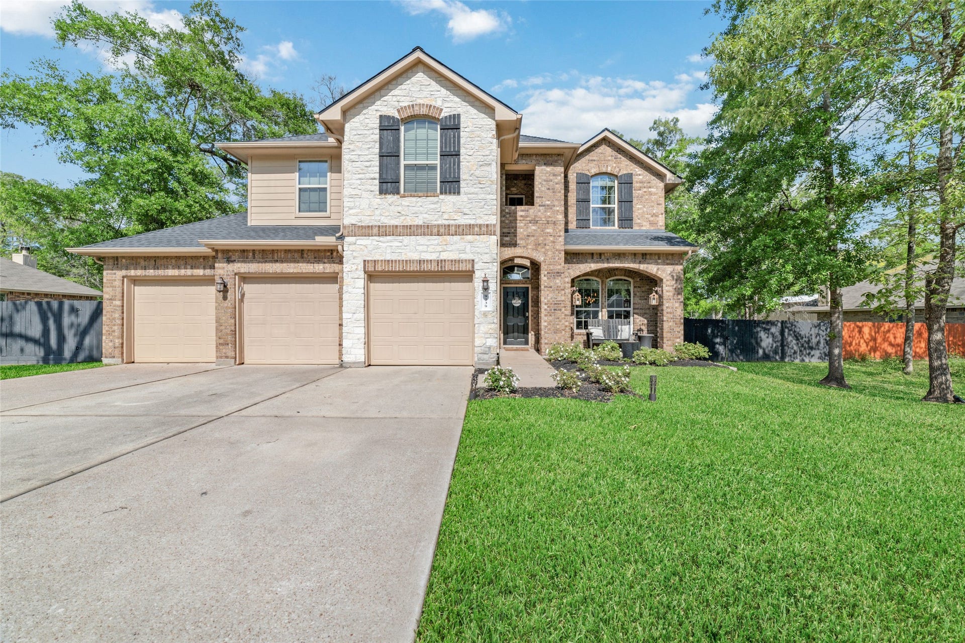 9239 Silver Back Trail, Conroe, TX 77303 9239 Silver Back Trail, Conroe, TX 77303
