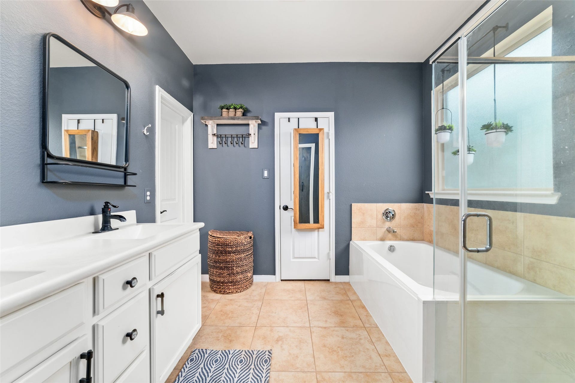 9239 Silver Back Trail, Conroe, TX 77303 9239 Silver Back Trail, Conroe, TX 77303