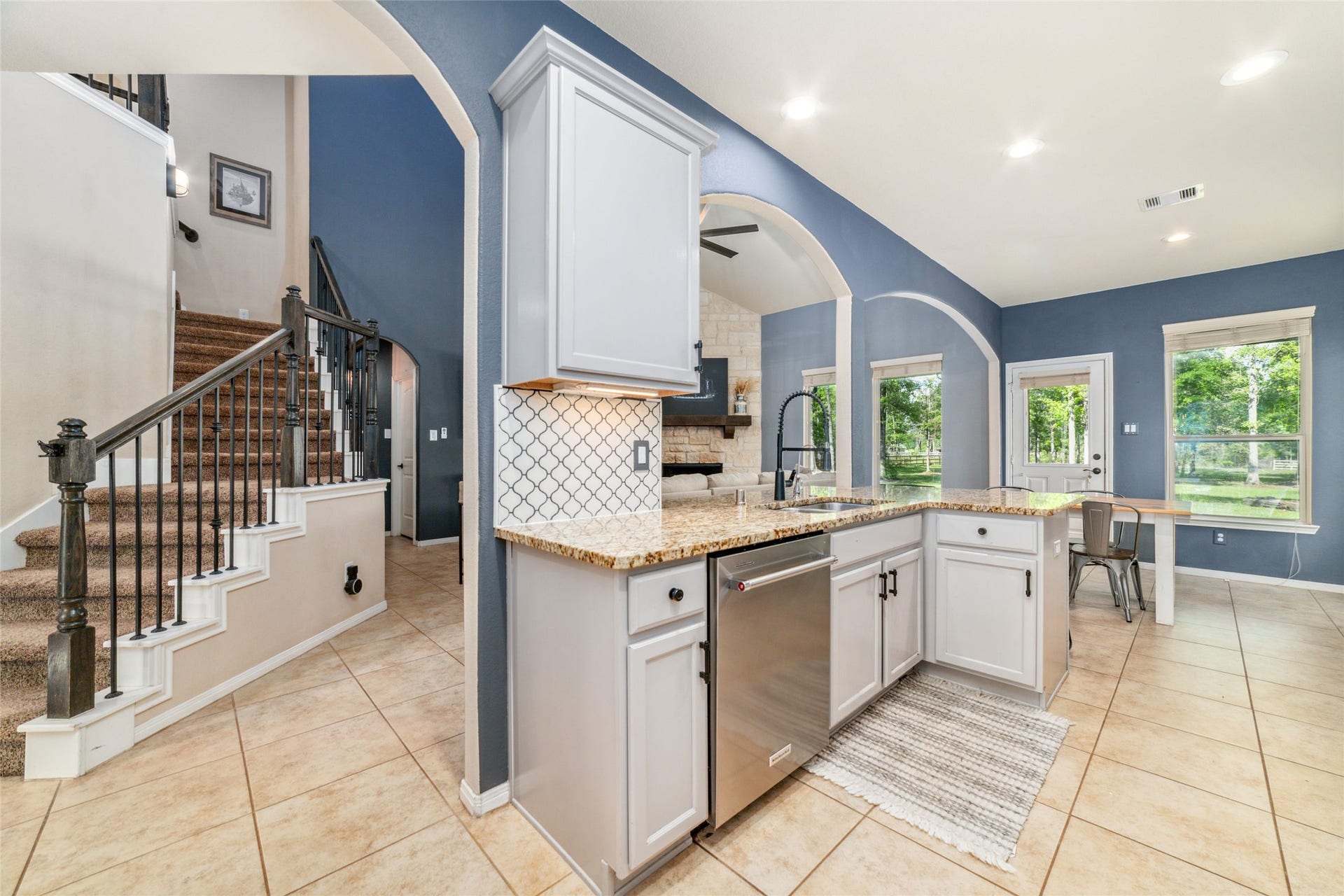 9239 Silver Back Trail, Conroe, TX 77303 9239 Silver Back Trail, Conroe, TX 77303
